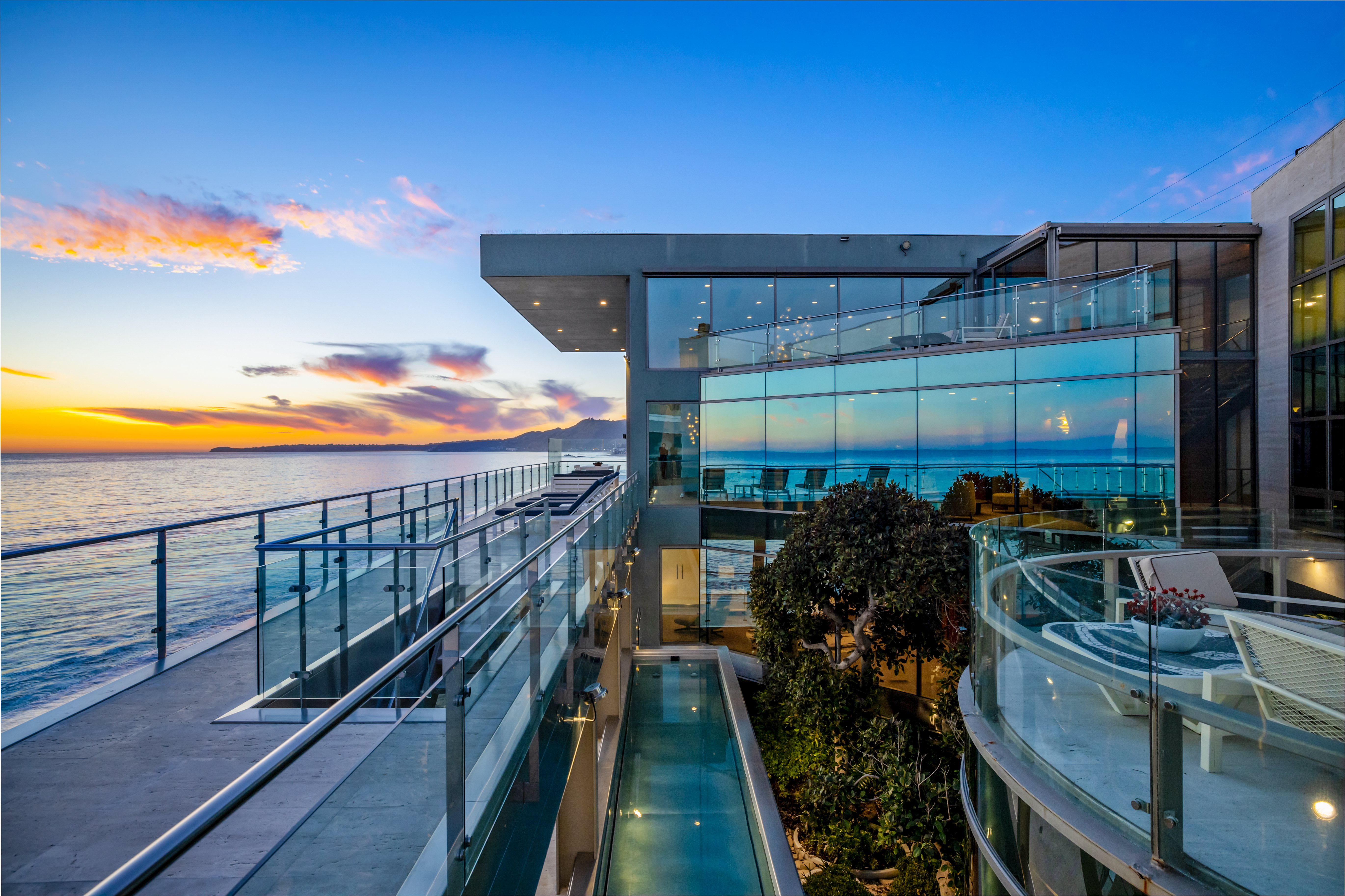 Villa Amaranto Corral Malibu: Luxury 5-Bedroom Villa with Beachfront Pool and Spa, Malibu