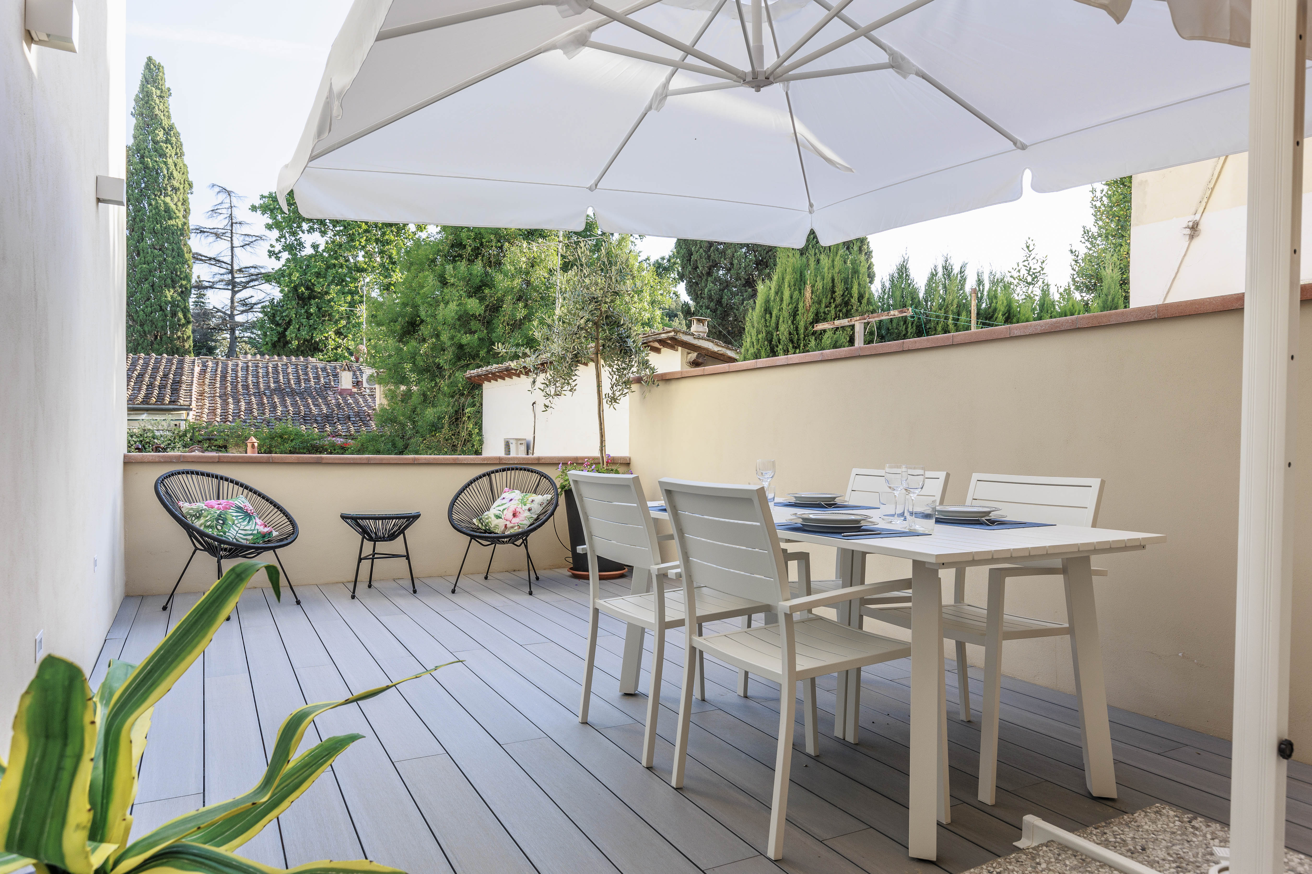 Villa Amaranto Fortezza Firenze: Luxury 2-Bedroom Apartment with Spa and Terrace, Florence Pitti