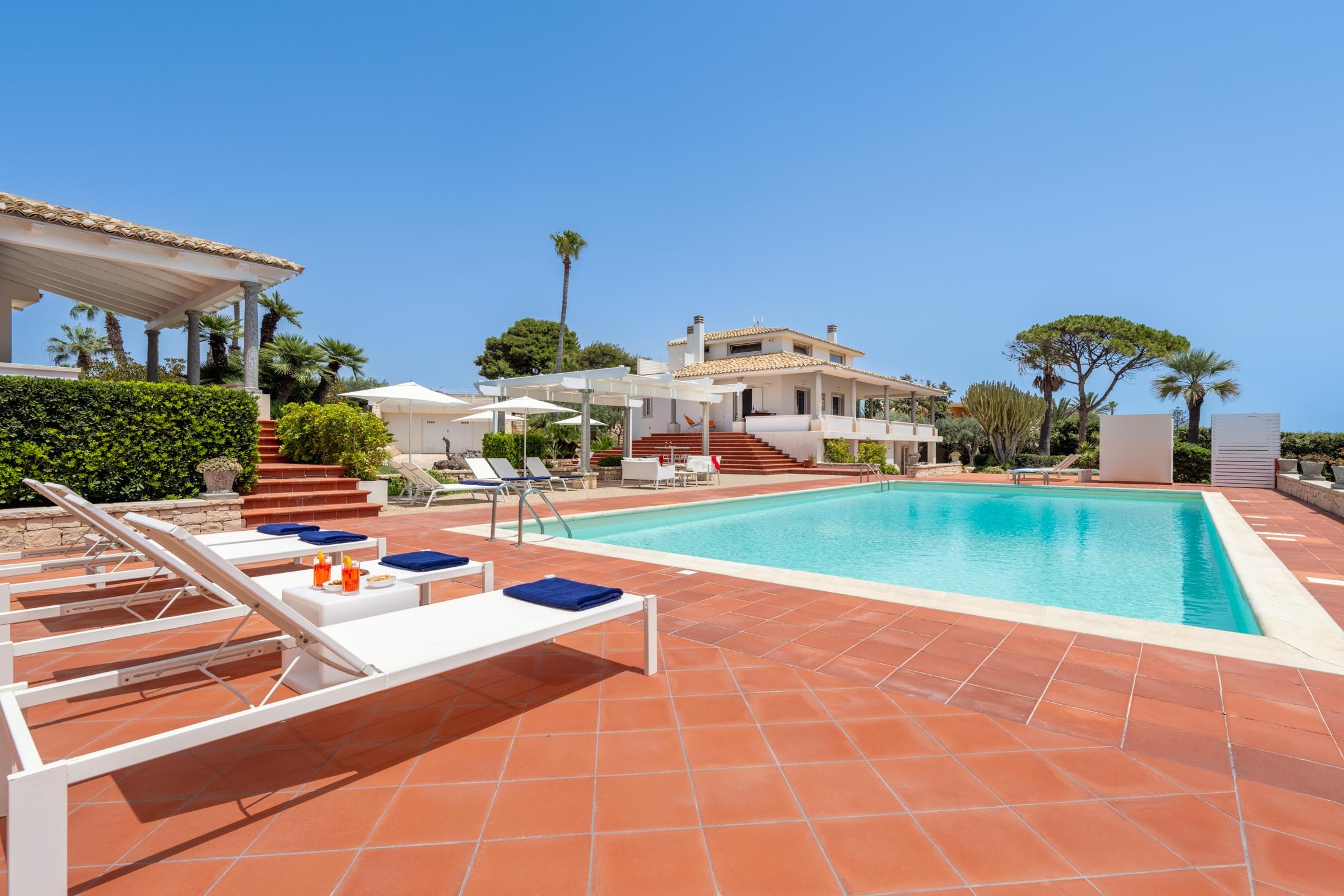 Villa Amaranto Grotta Modica: Luxury 9-Bedroom Villa with Private Pool and Sea Views in Val di Noto, Sicily