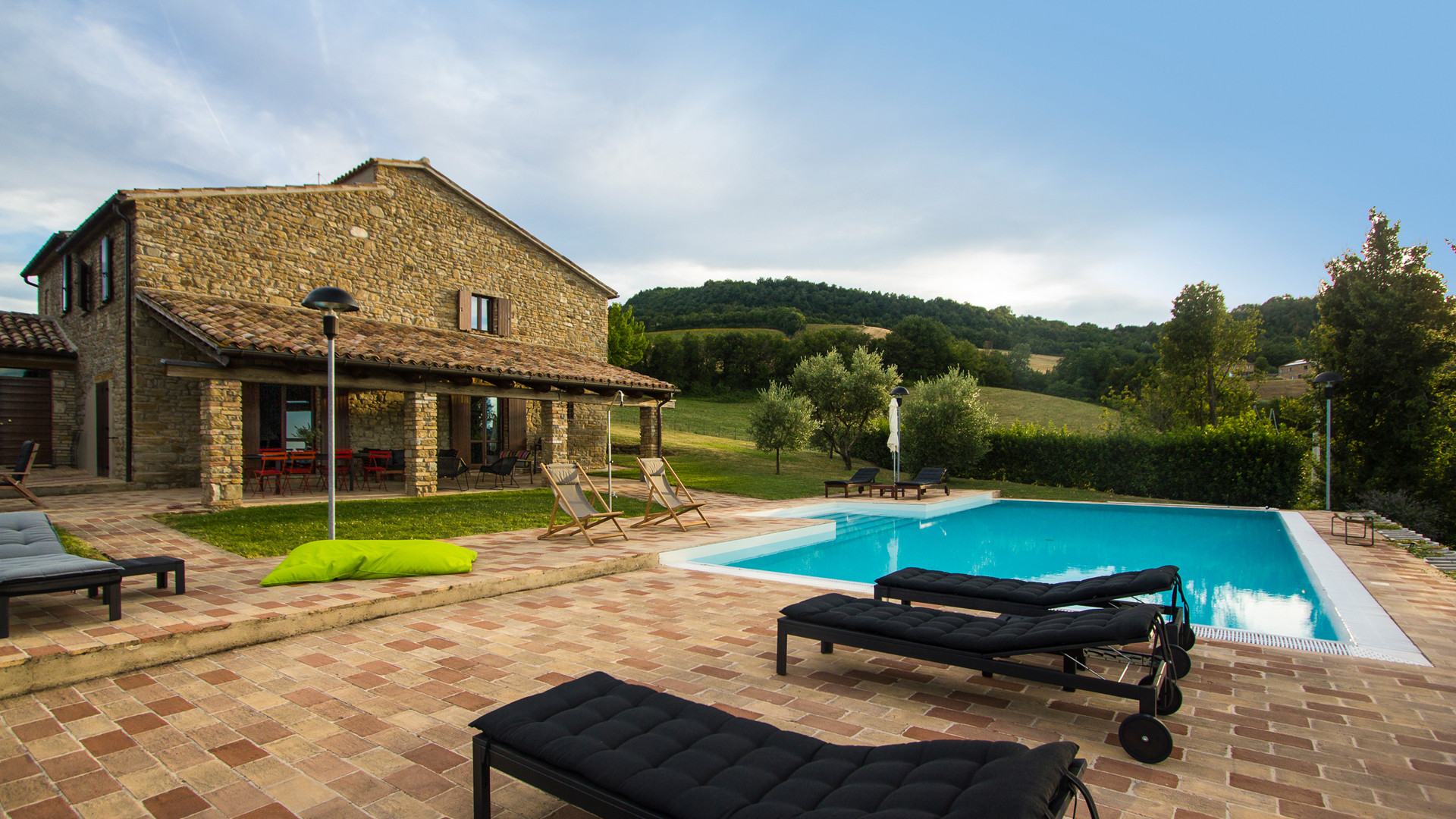 Villa Amaranto Grottammare Marche: Luxury 4-Bedroom Villa with Private Pool and Family Amenities, Marche