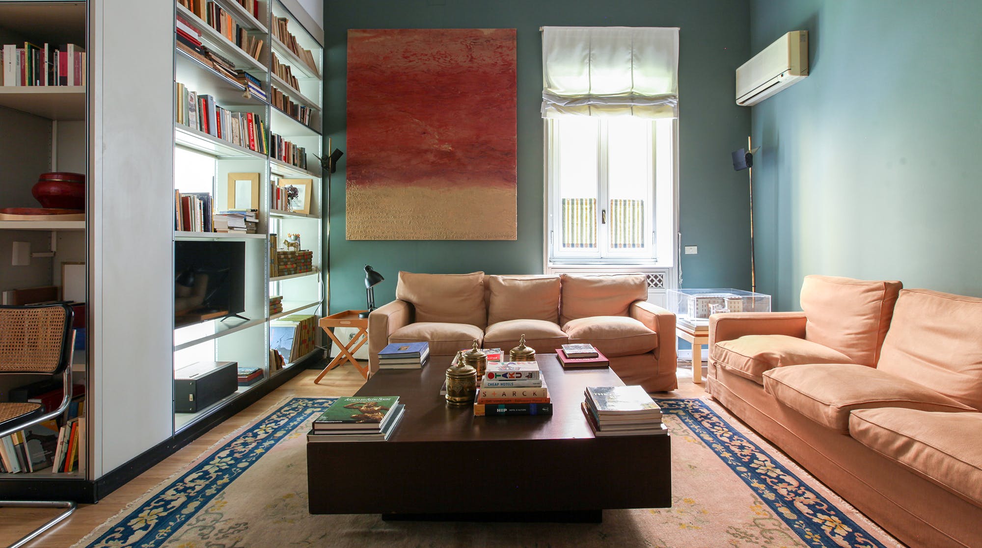 Villa Amaranto Monforte Milano: Stylish 2-Bedroom Apartment with Spa and Air-Con in Porta Monforte, Milan