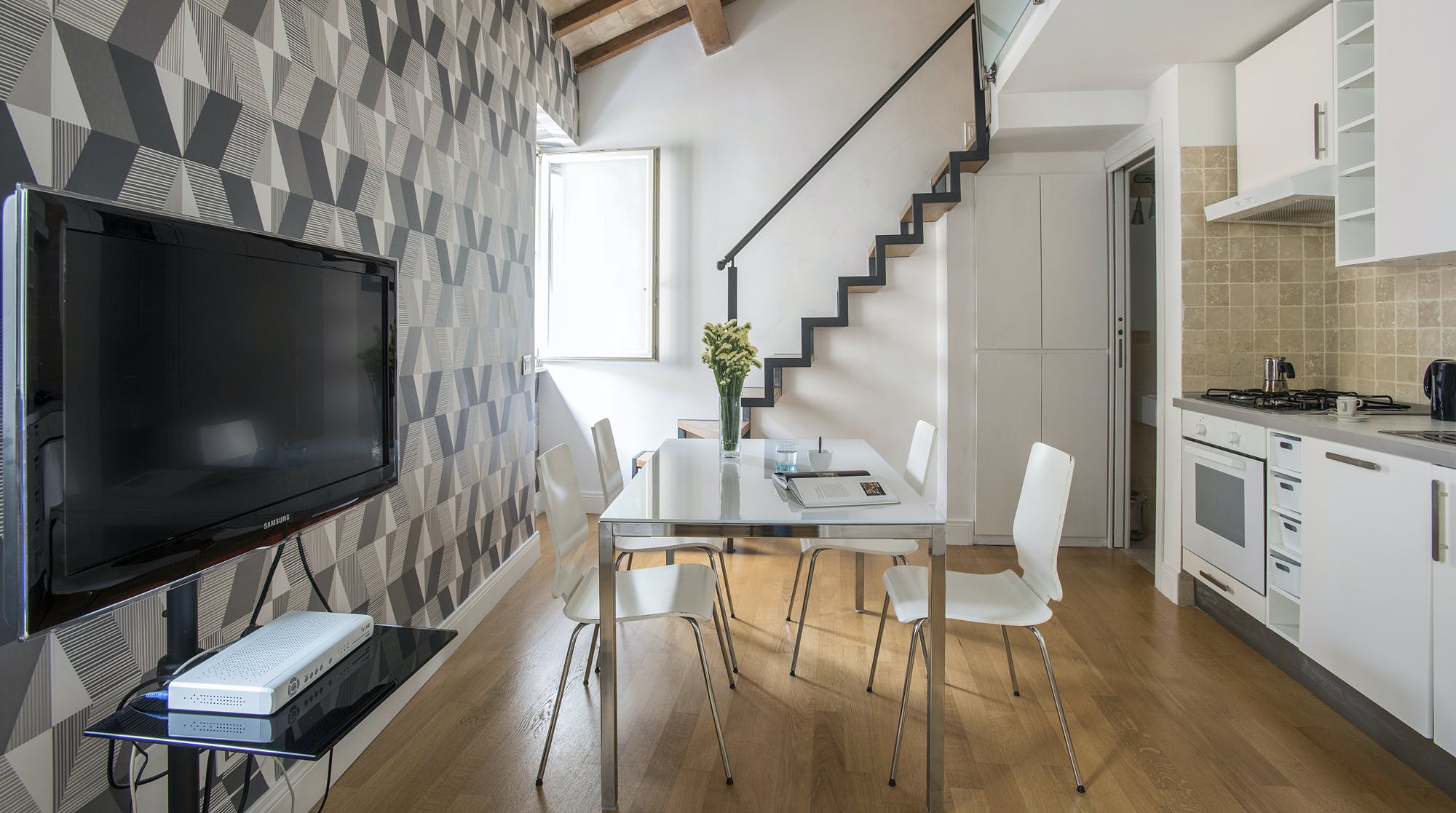 Villa Amaranto Nomentano Roma: Luxury 2-Bedroom Apartment with Spa and Air-Con, Campo de’ Fiori Rome