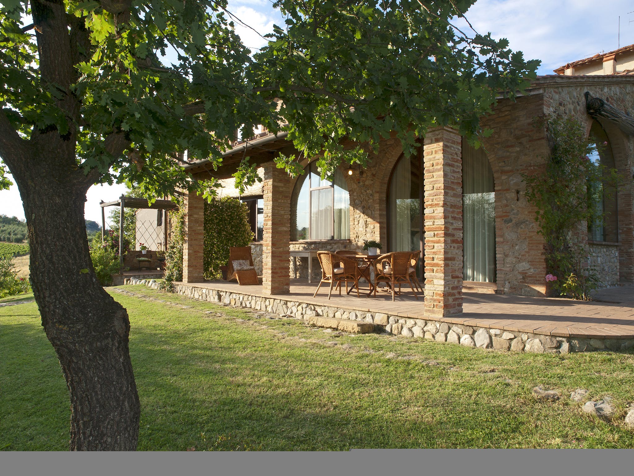 Villa Amaranto Poggio Certaldo: Luxury 2-Bedroom Villa with Pool and Spa in Chianti, Tuscany