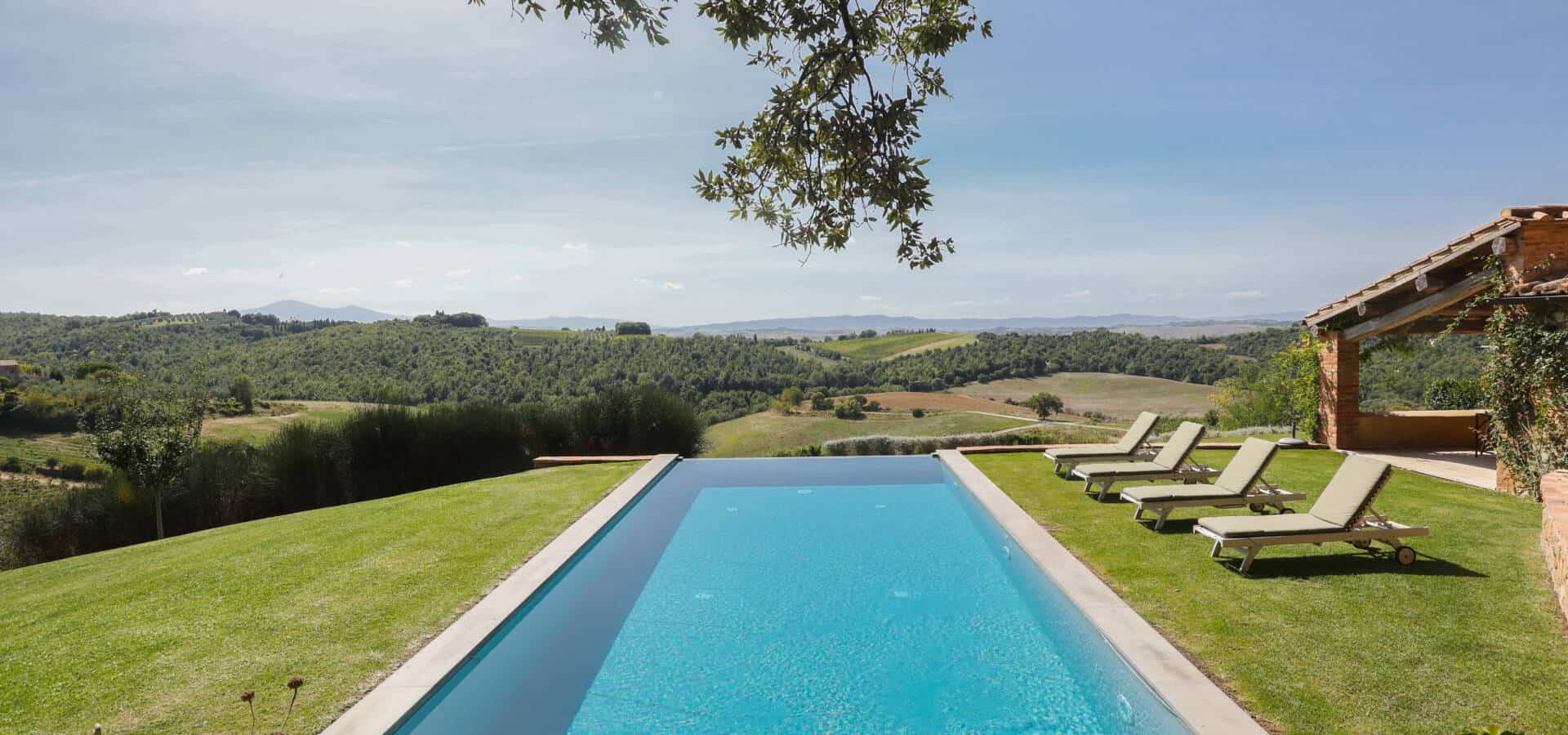 Villa Amaranto Poggio Gracciano Montepulciano: Luxury 7-Bedroom Villa with Infinity Pool and Family Amenities, Montepulciano