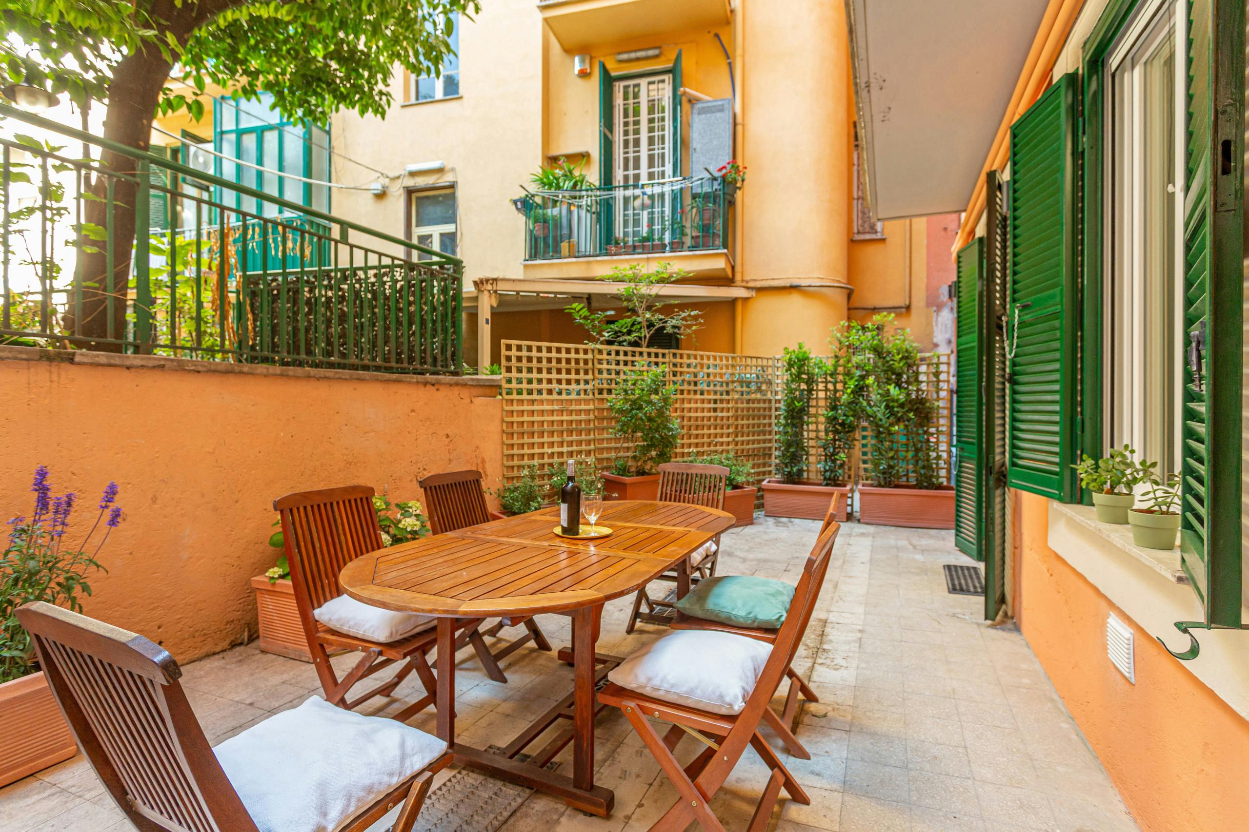 Villa Amaranto Prati Roma: Luxury 3-Bedroom Apartment with Private Terrace and Spa, Vatican Rome