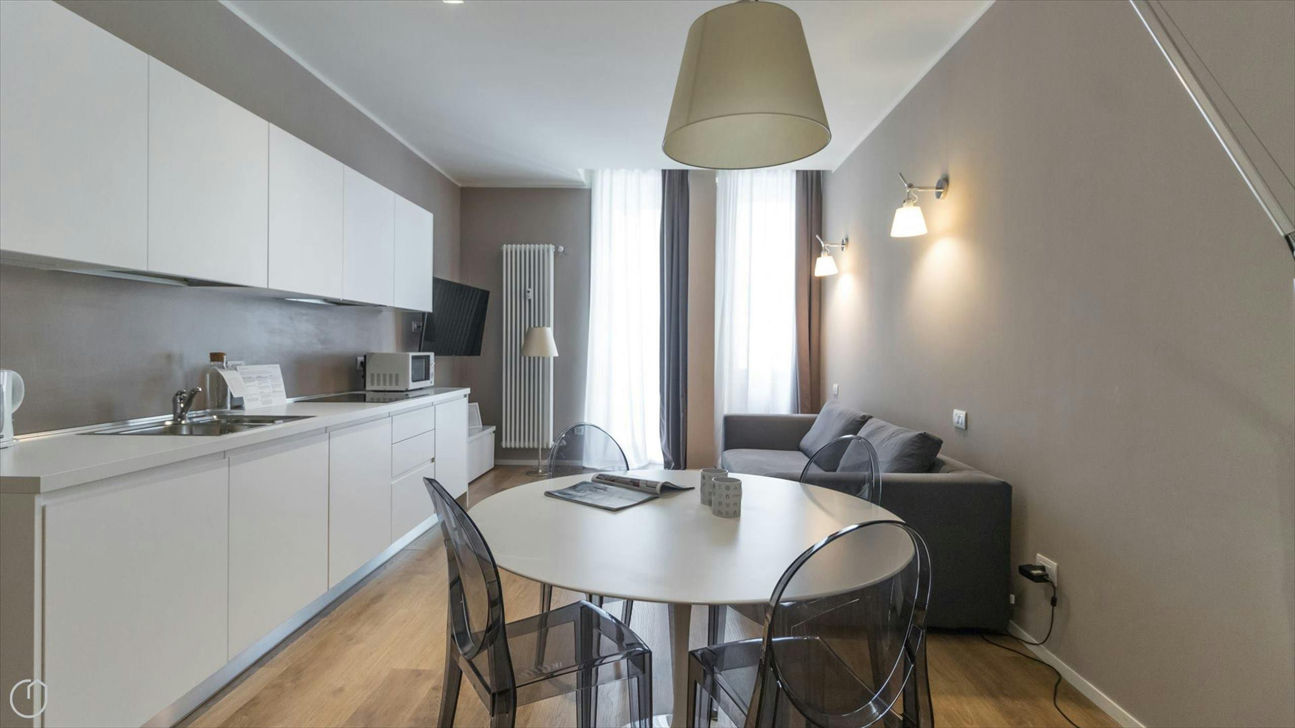 Villa Amaranto San Michele Milan: Luxury 1-Bedroom Apartment with Balcony and Air-Con, Milan Guastalla