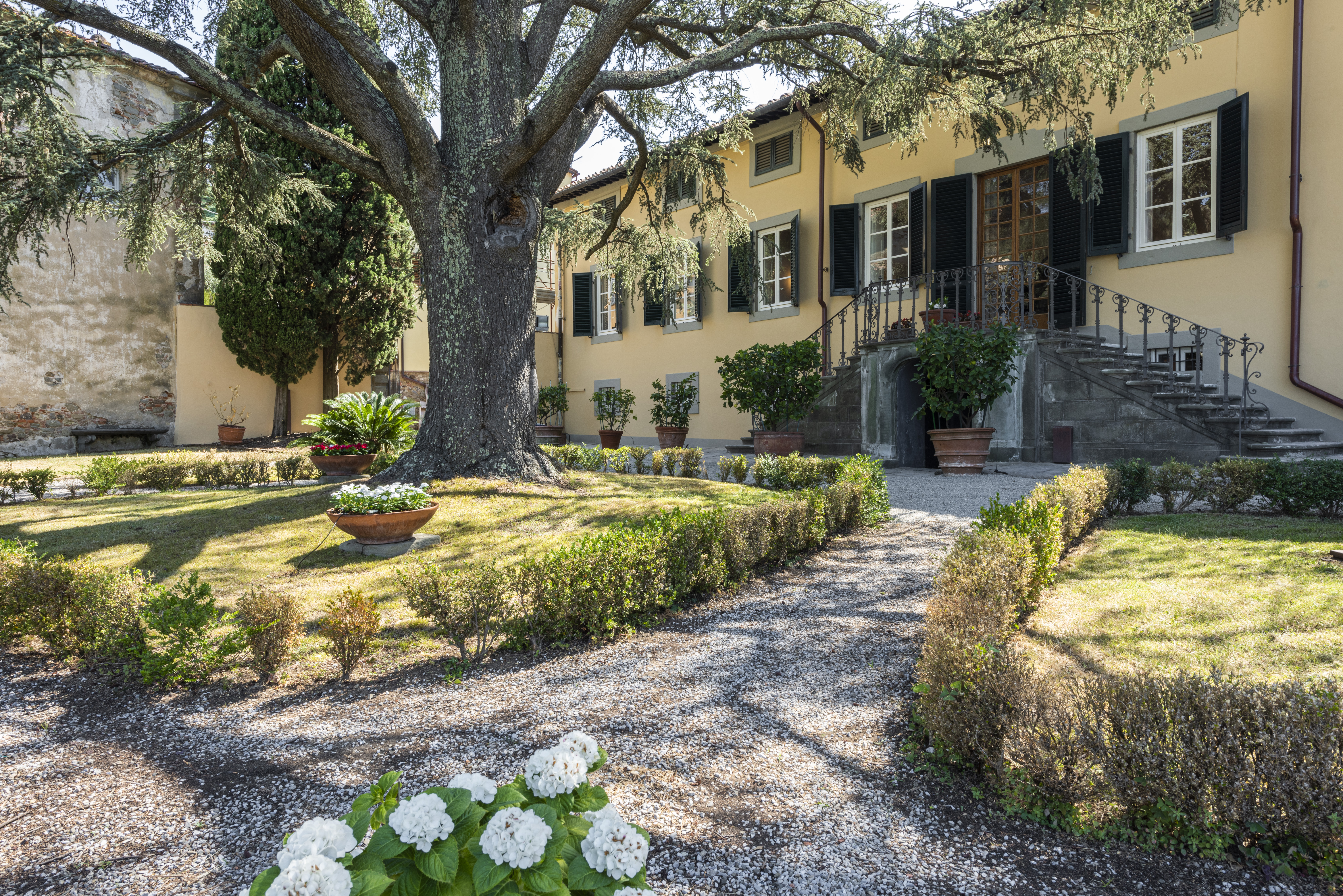 Villa Amaranto Valdottavo Lucca: Luxury 3-Bedroom Villa with Private Pool and Sauna, Lucca Tuscany