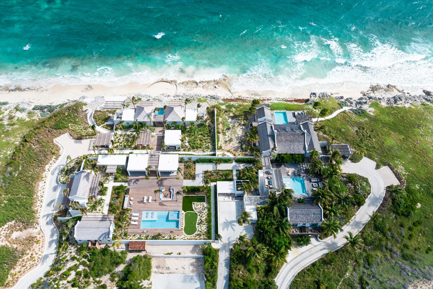 Villa Ámbar Bonefish Ambergris: 11-Bedroom Beachfront Estate with Heated Pool and Spa in Amb
