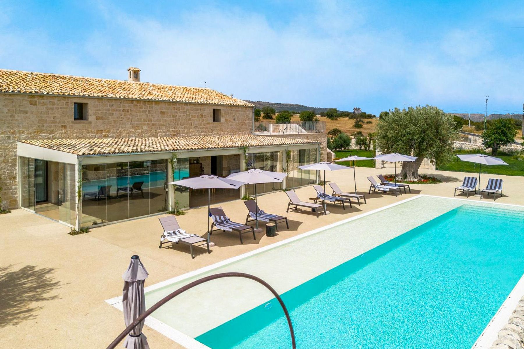 Villa Ambra Taormina Sicily: 10-Bedroom Countryside Retreat with Spa in Eastern Sicily, I