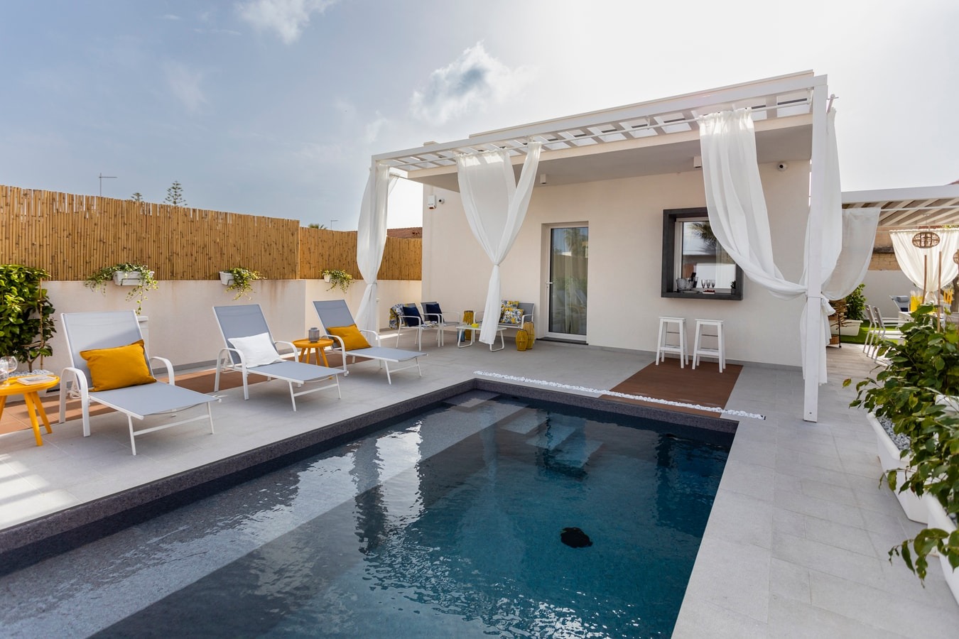 Villa Ambrato Belvedere Santa Maria: Luxury 2-Bedroom Villa with Private Pool and Sea Views, Val di Noto