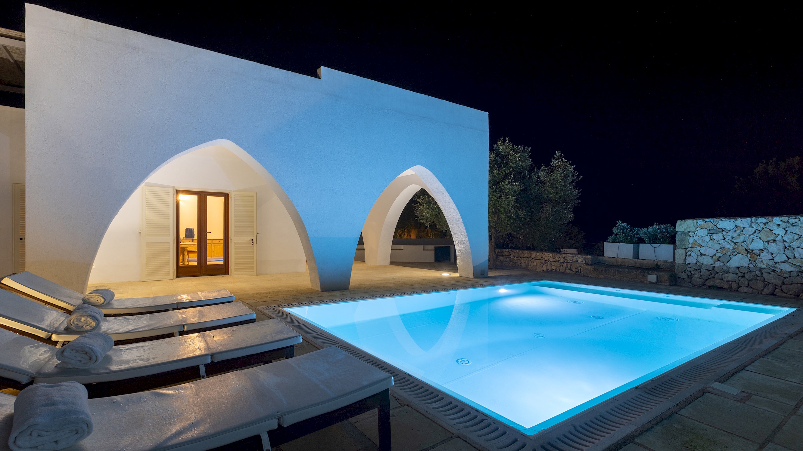 Villa Ambrato Faro Leuca: Luxury 2-Bedroom Villa with Private Pool and Sea Views, Puglia