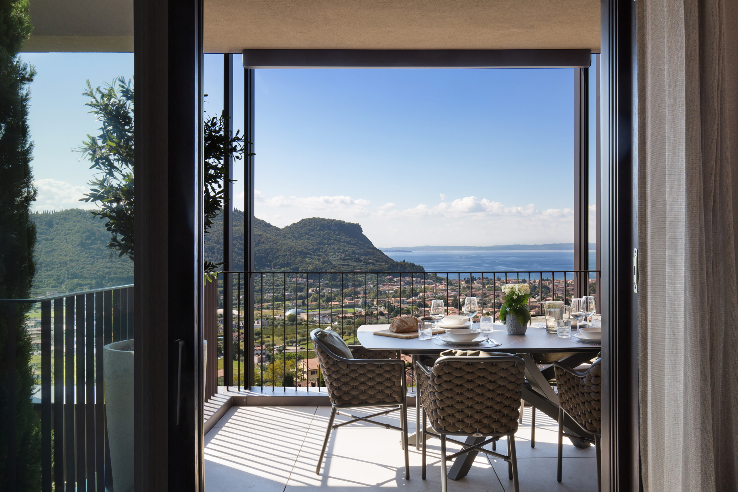 Villa Ambrato Garda Borgo Verona: Luxury 2-Bedroom Apartment with Pool and Sauna near Lake Garda, Verona