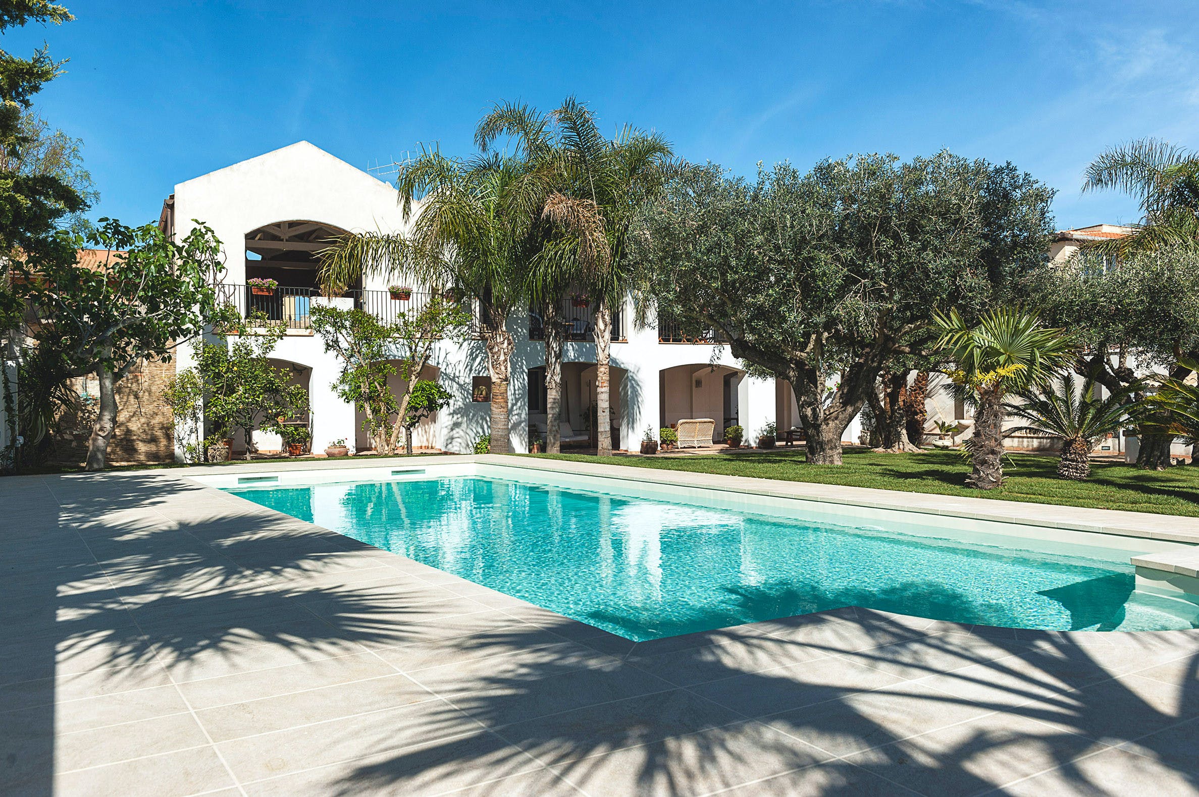 Villa Ambrato Marausa Trapani 60183: Luxury 2-Bedroom Apartment with Pool and Sea Views, Trapani