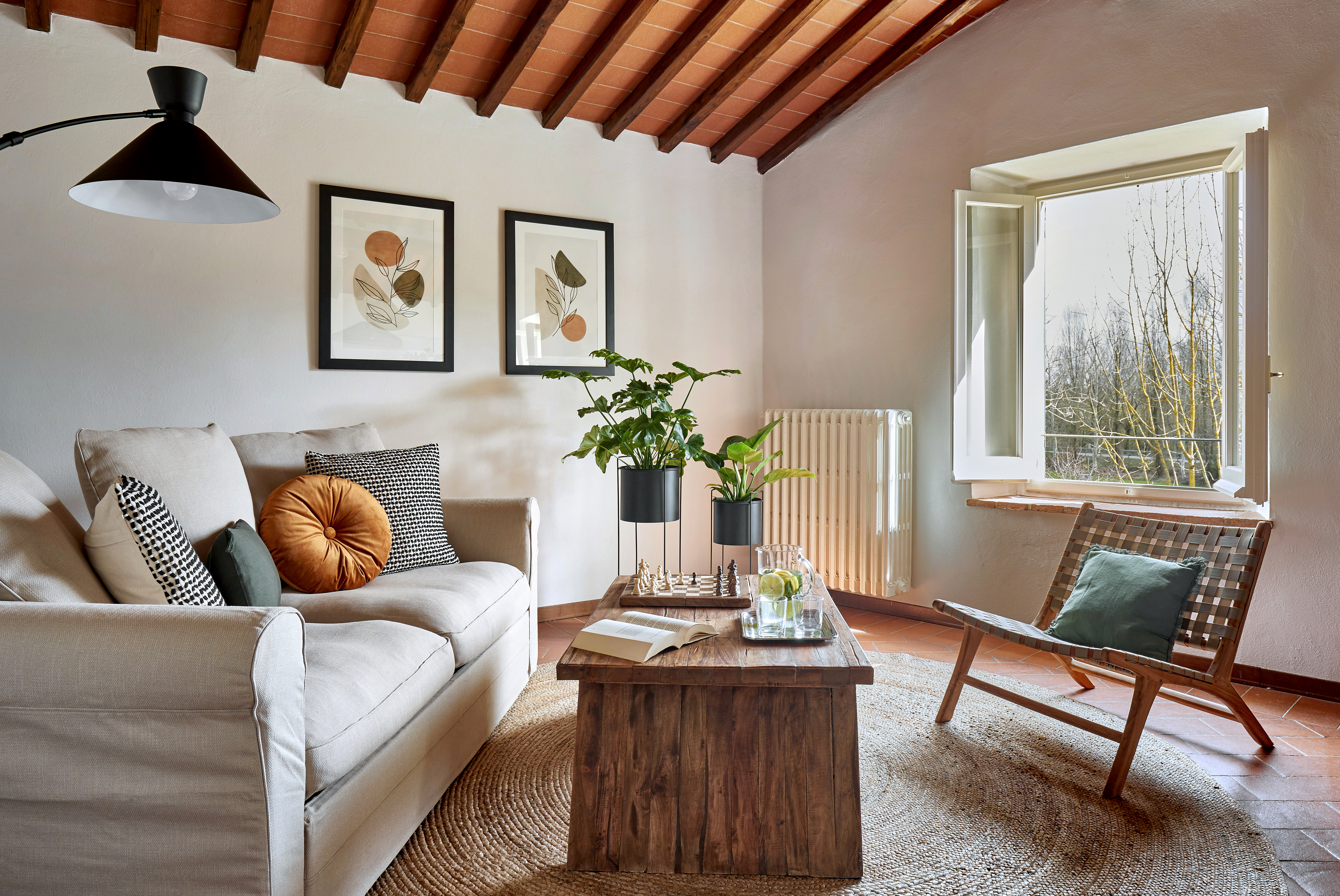 Villa Ambrato Poggio Scarperia: Luxury 2-Bedroom Villa with Hot Tub and Air-Con, Mugello Tuscany