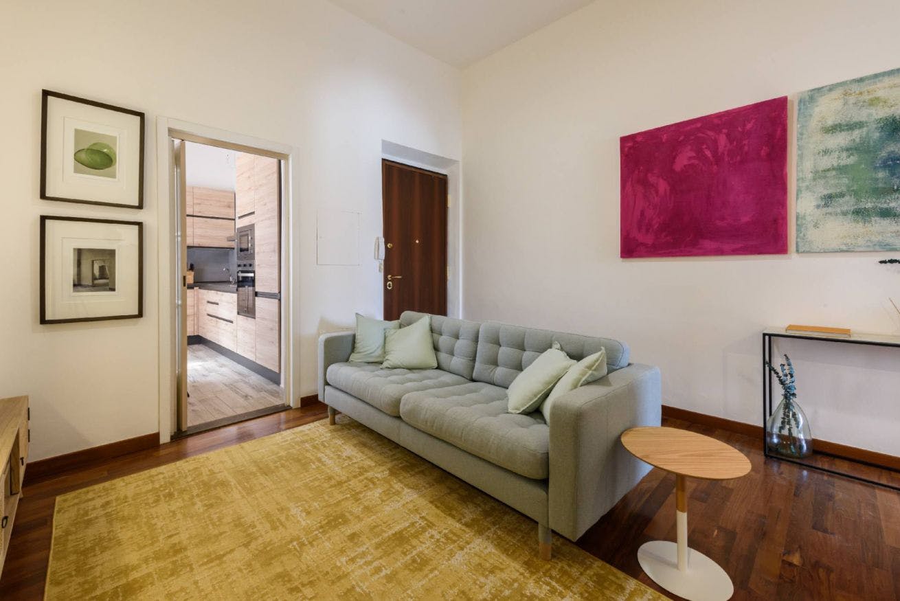 Villa Ambrato San Lorenzo Firenze: Luxury 2-Bedroom Apartment with Air Conditioning in Santa Maria Novella, Florence
