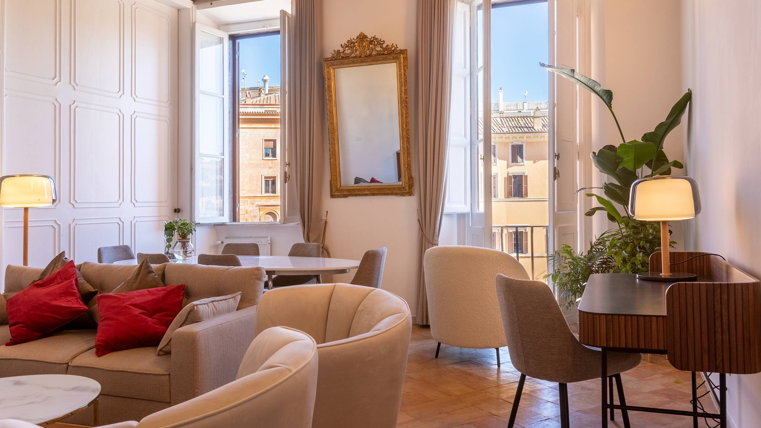 Villa Ambrato Sant’Eustachio Roma: Luxury 3-Bedroom Apartment with Spa and Balcony, Navona Rome