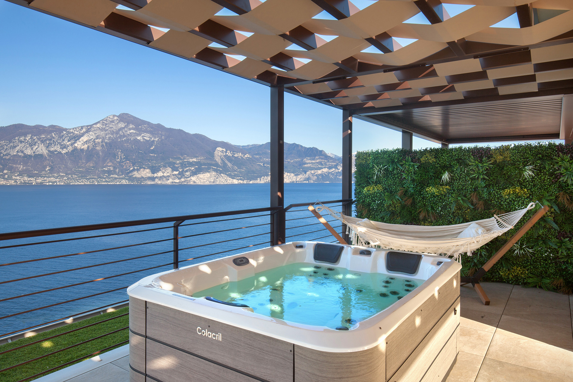 Villa Ambrato Torri Verona: Luxury 2-Bedroom Villa with Hot Tub and Spa, Verona