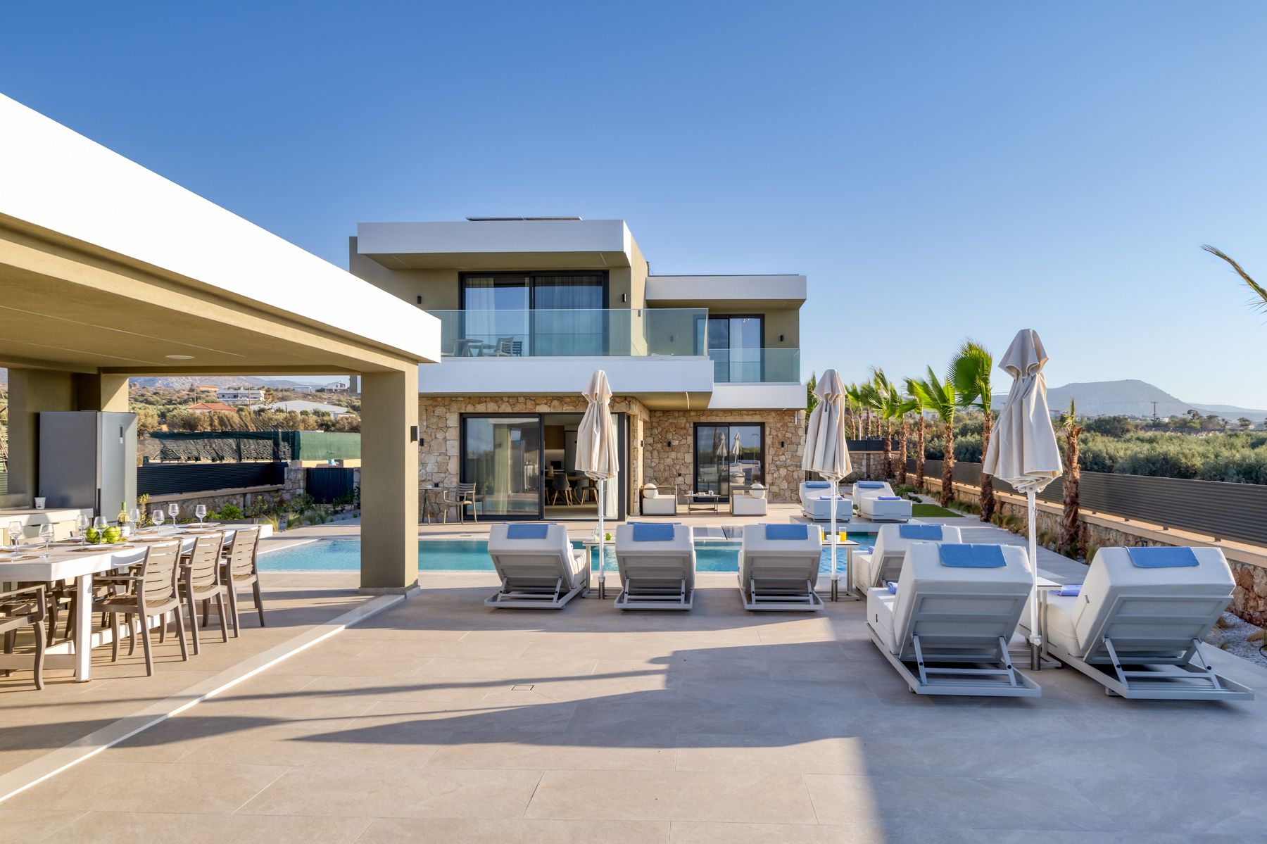 Villa Amethystos Rogdia Heraklion: 4 Bedroom Villa with Heated Pool, Sea Views & Spa in Agkisar