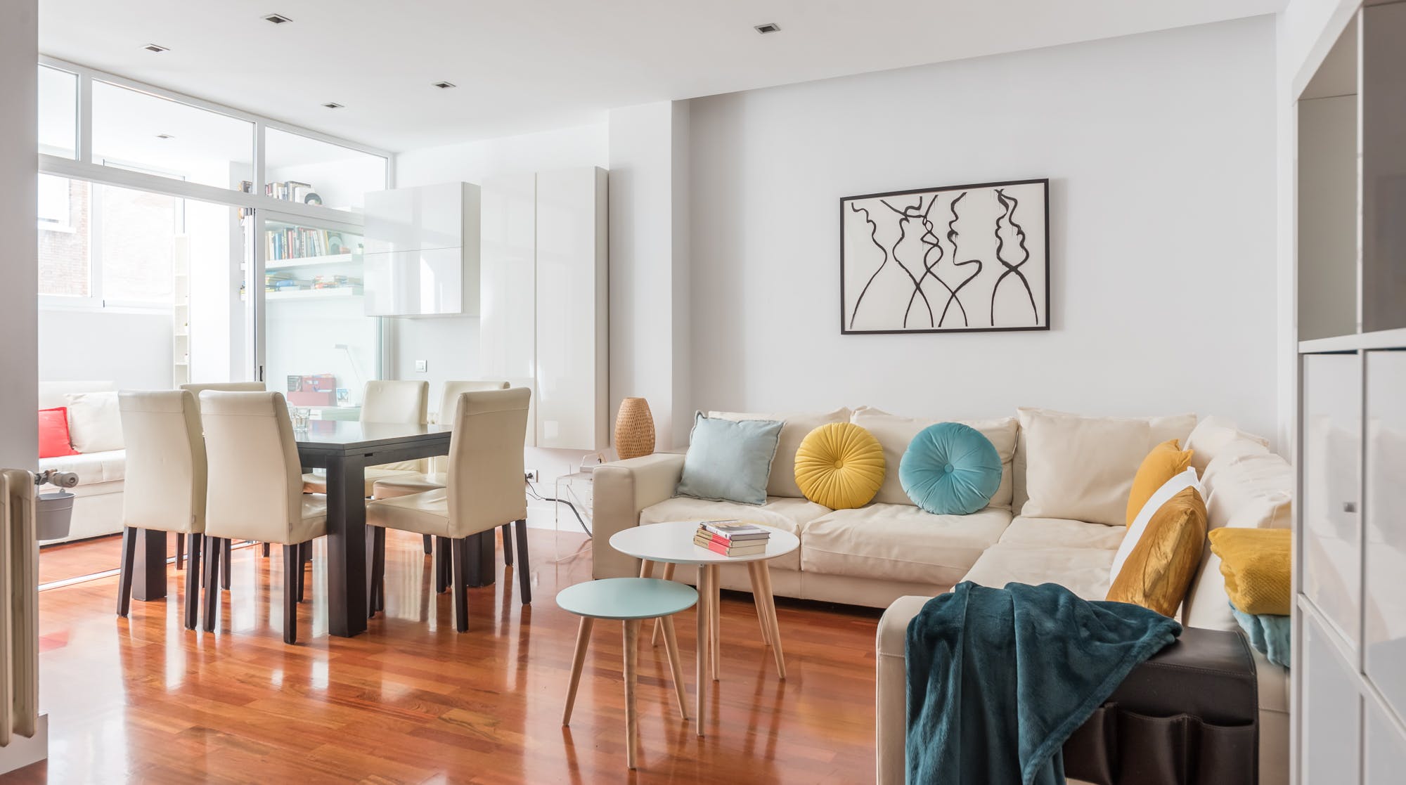 Villa Añil Retiro Atocha Madrid: Charming 3-Bedroom Townhouse Apartment with Air-Con in Retiro, Madrid