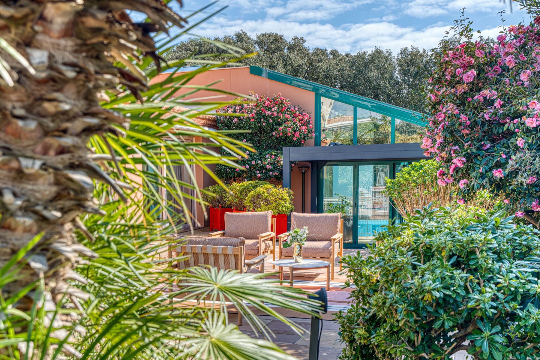 Villa Aurore Veillon Talmont: 7-Bedroom Oceanfront Villa with Heated Pool and Spa in Talmo