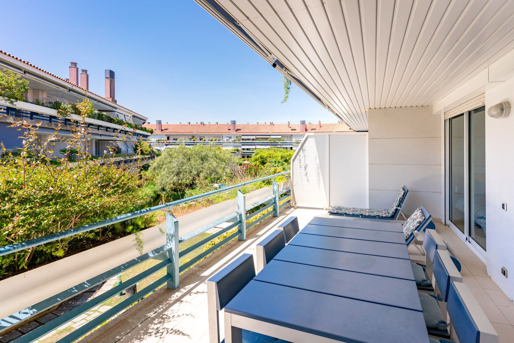 Villa Azahar Garraf Sitges: 5-Bedroom Seafront Heritage Villa with Private Pool and Spa