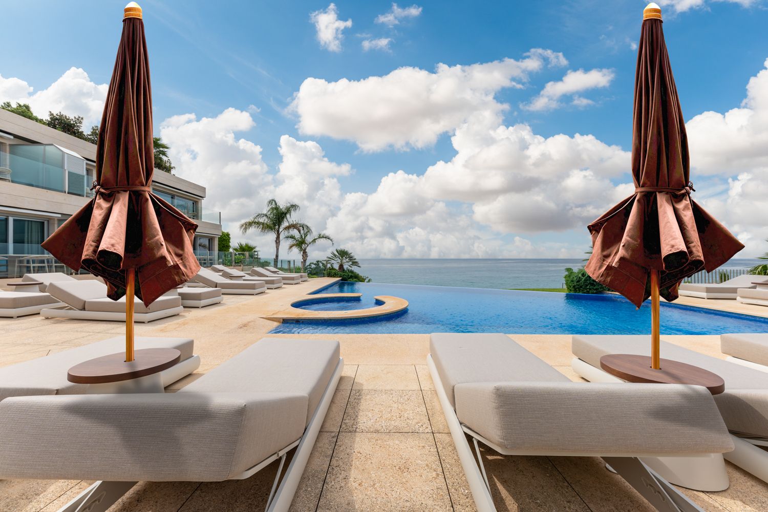 Villa Azahar Paradís Villajoyosa: 1 Bedroom Seaview Apartment with Spa Access on Costa Blanca,