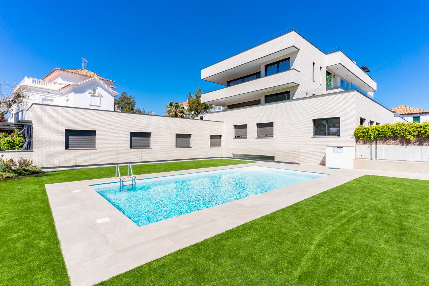 Villa Azahar Terramar Sitges: 4-Bedroom Beachside Retreat with Spa in Sitges, Spain | Slee