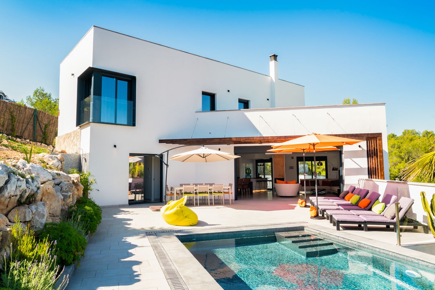 Villa Azahar Vinyet Sitges: 4-Bedroom Private Pool Villa with Spa & Countryside Views in