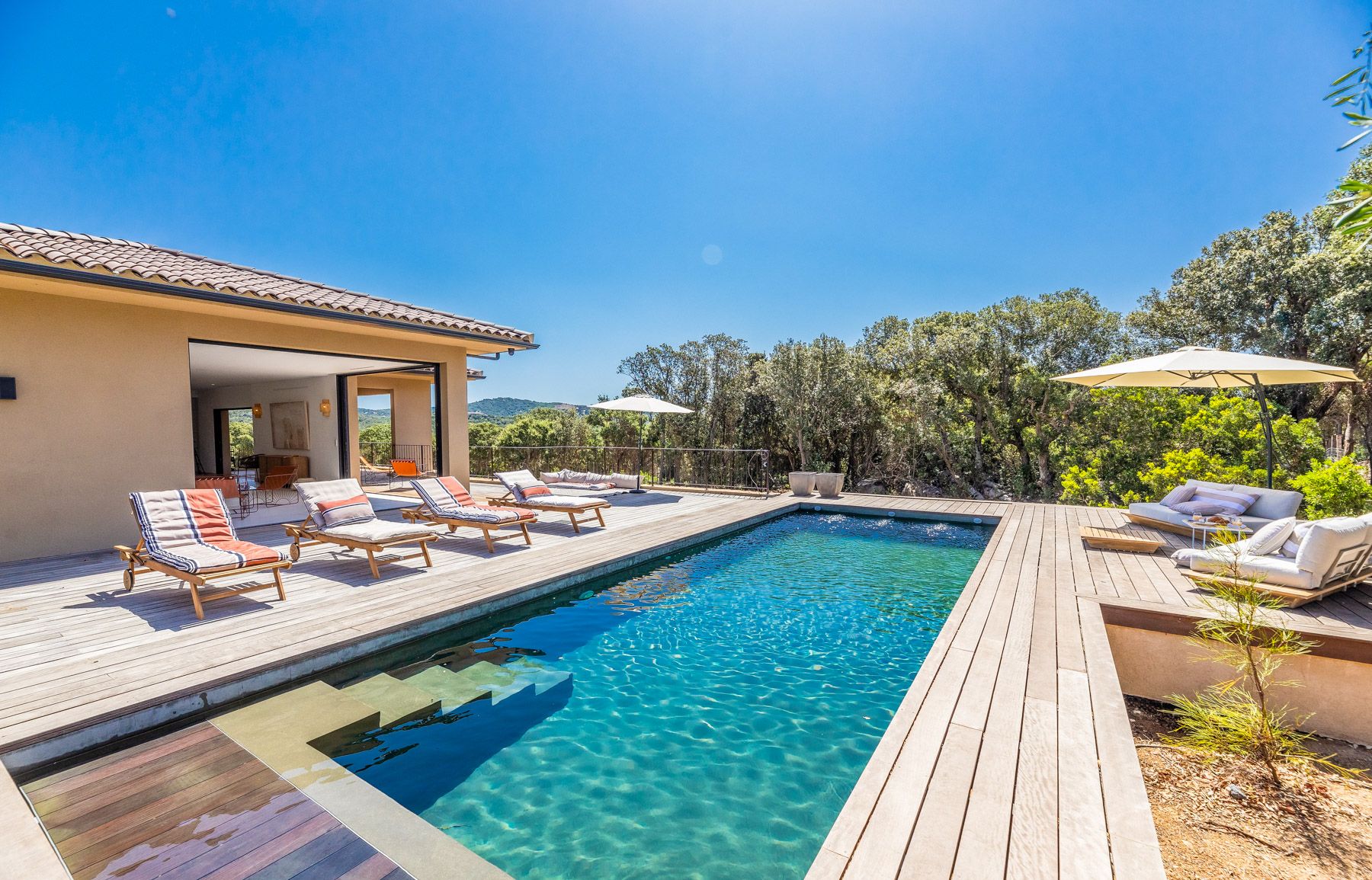 Villa Azurine Porticcio Ajaccio: 4-Bedroom Villa with Private Pool and Spa in Southern Corsic