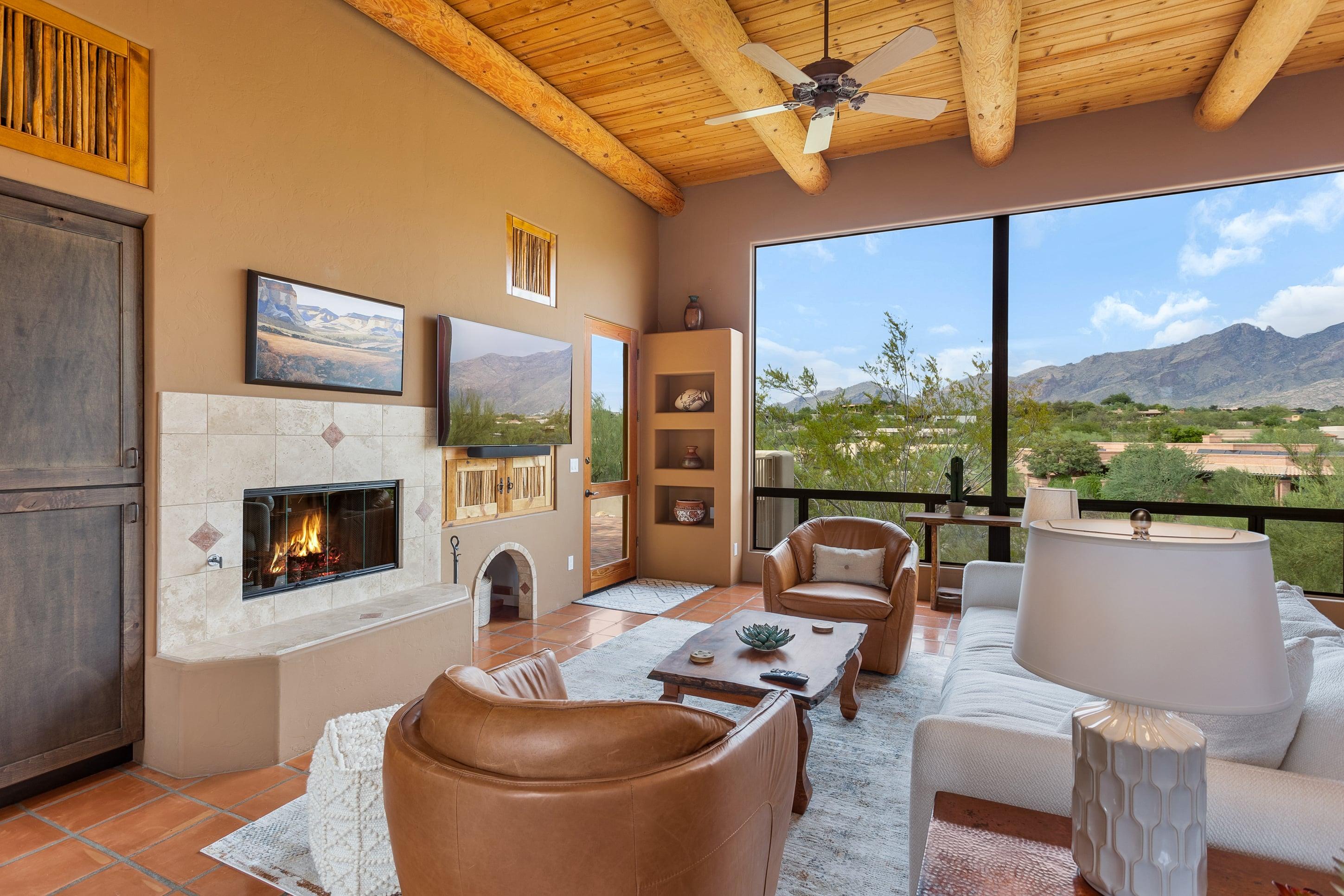 Villa Bermejo Ventana Sabino Pima: Luxury 3-Bedroom Villa with Private Pool and Spa, Pima County Arizona