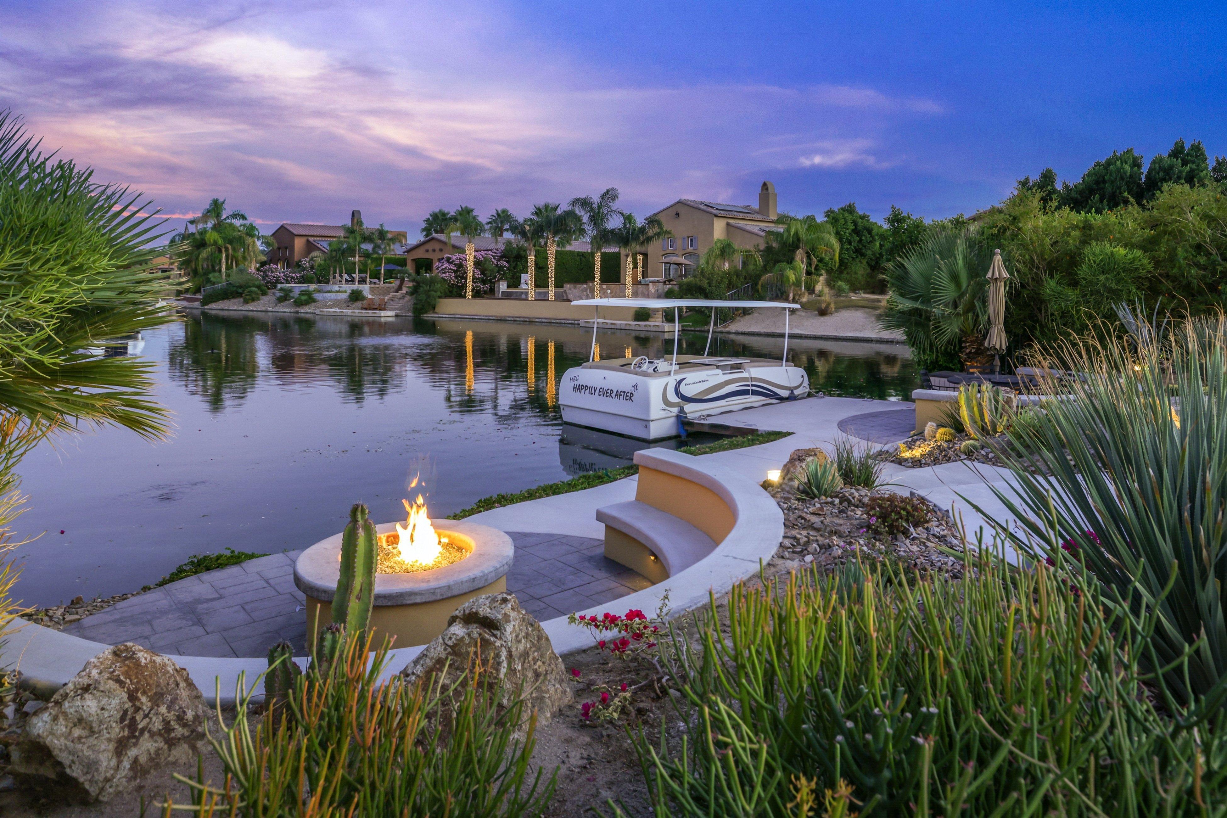 Villa Boreas Eldorado Cathedral City: Luxury 3-Bedroom Villa with Infinity Pool and Spa, Cathedral City