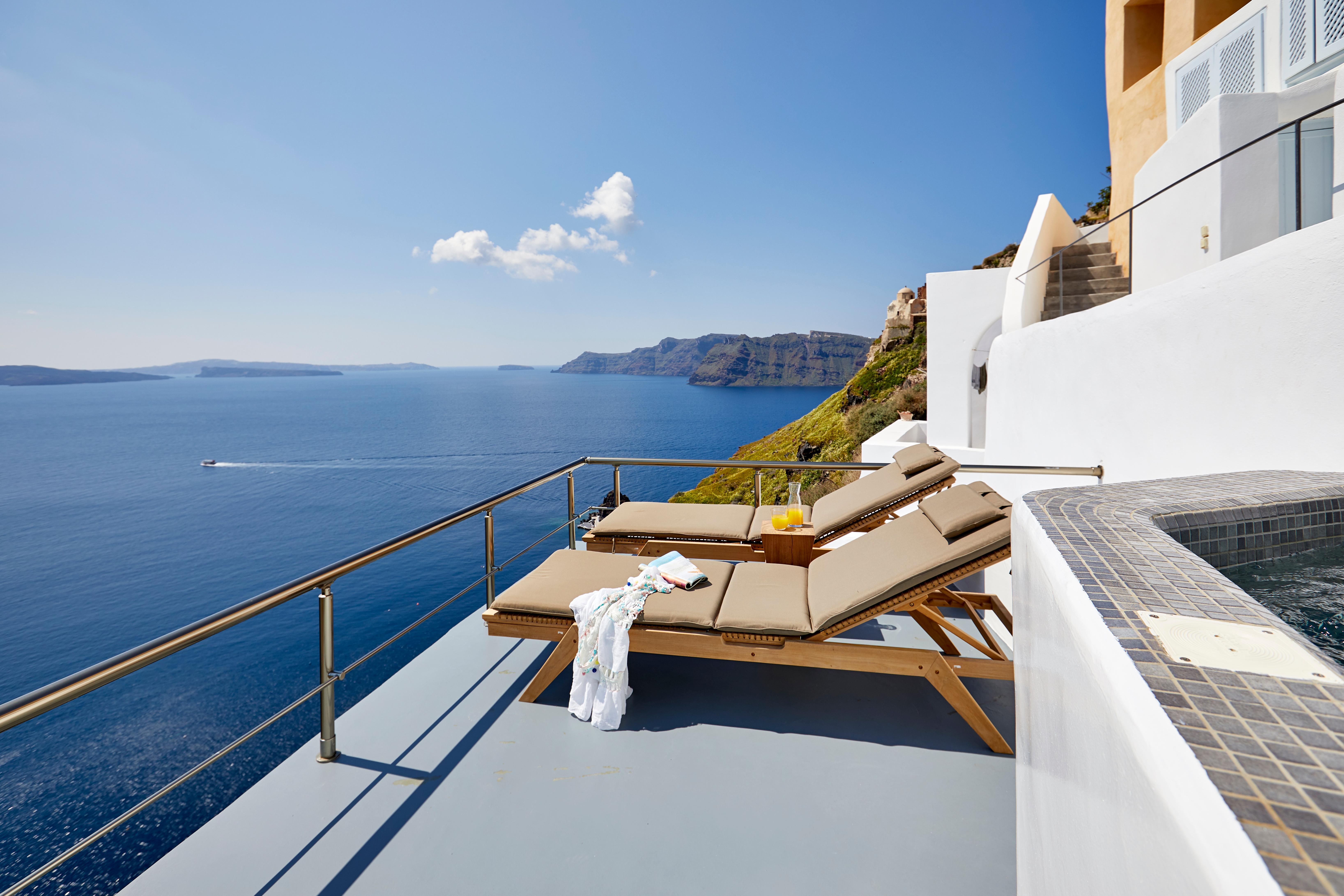 Villa Boreas Exomytis Santorini: Luxury 1-Bedroom Apartment with Hot Tub and Sea Views, Santorini