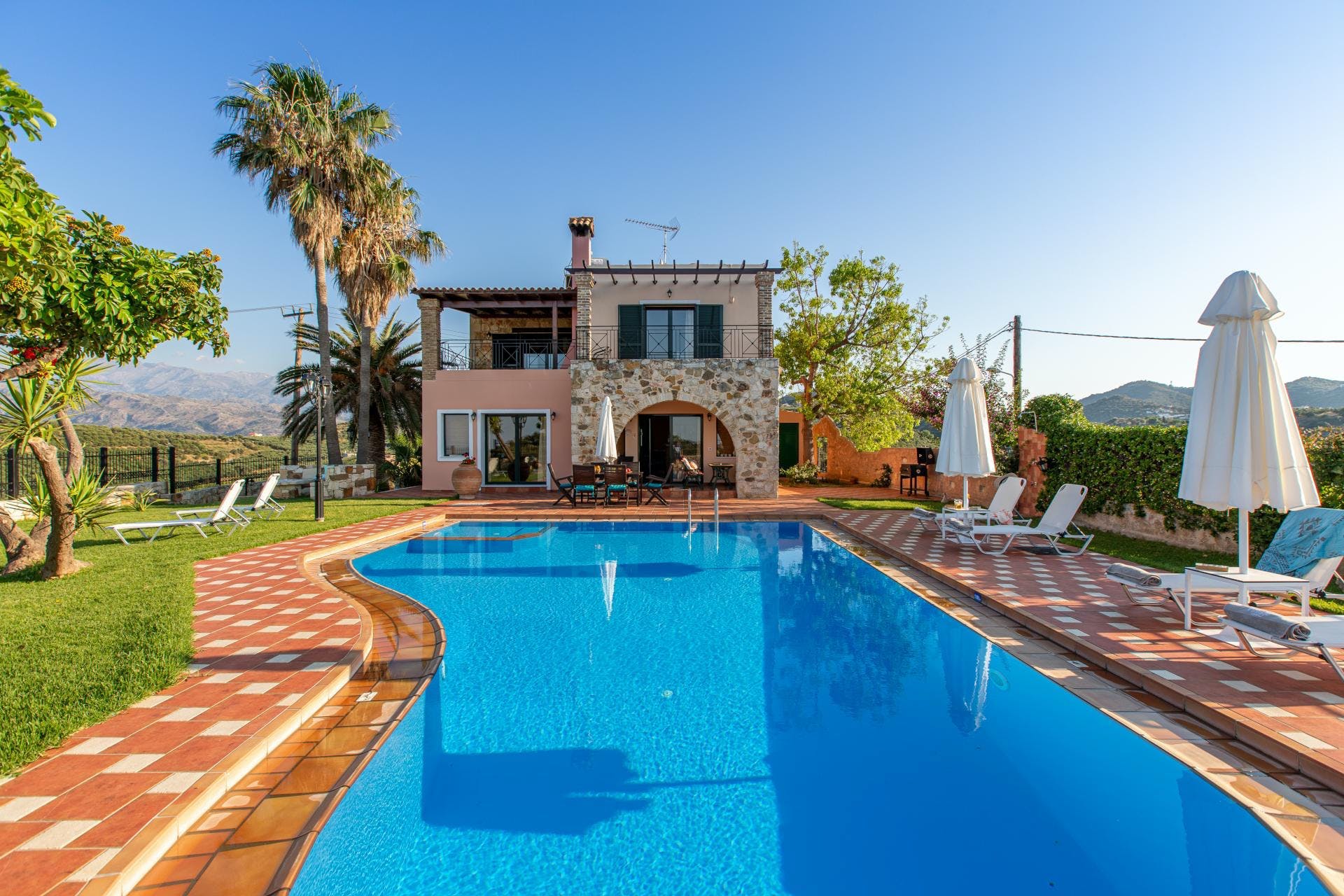 Villa Boreas Kalamaki Agia Marina: Luxury 3-Bedroom Villa with Private Pool and Sea Views, Agia Marina Crete