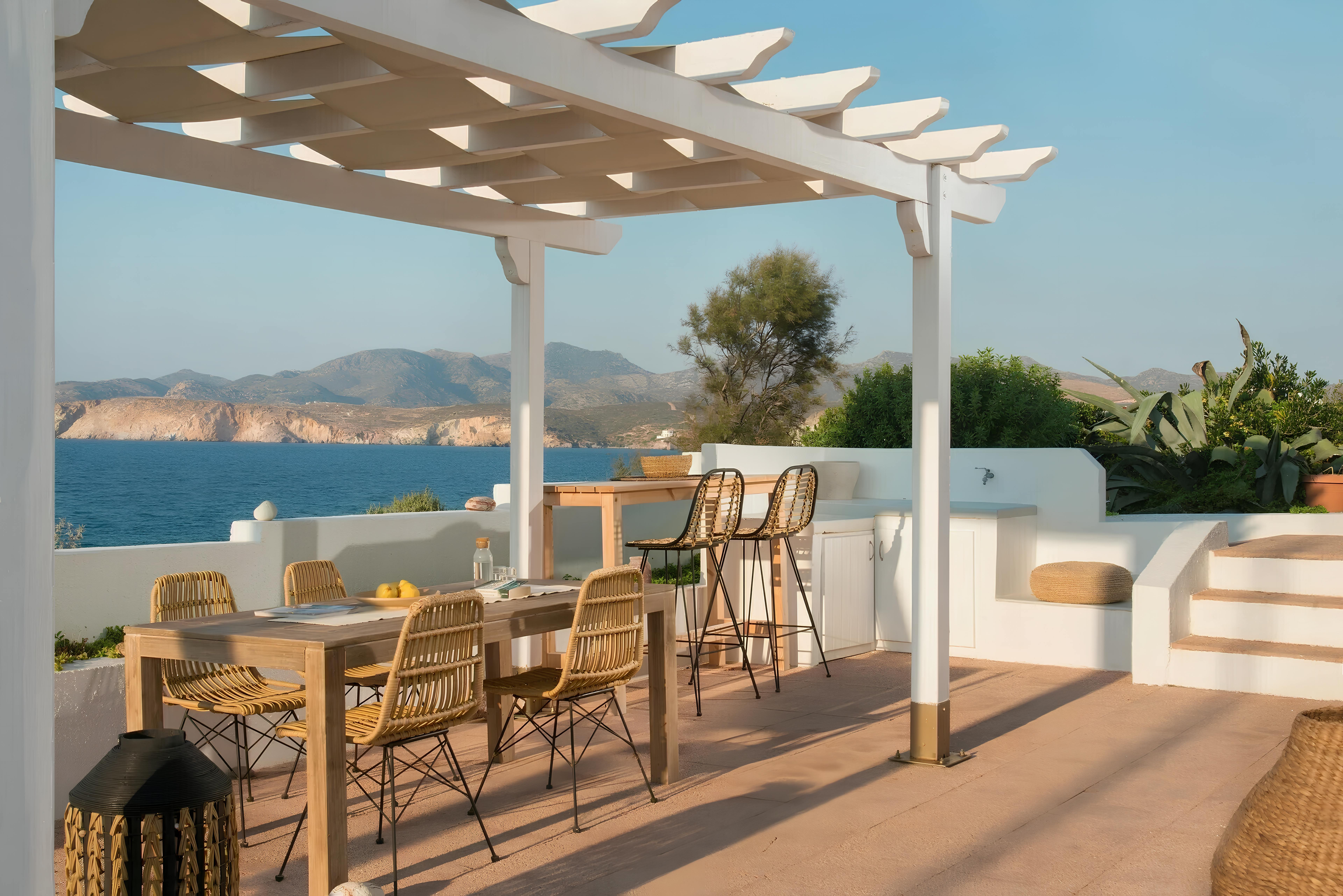 Villa Boreas Provatas Milos: Romantic 1-Bedroom Villa with Seaview and Beachfront Location, Milos Greece