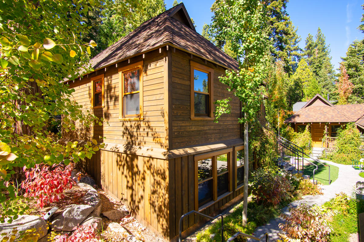 Villa Boreas Rubicon Tahoe: Luxury 3-Bedroom Villa with Fireplace and Lake Views, West Tahoe