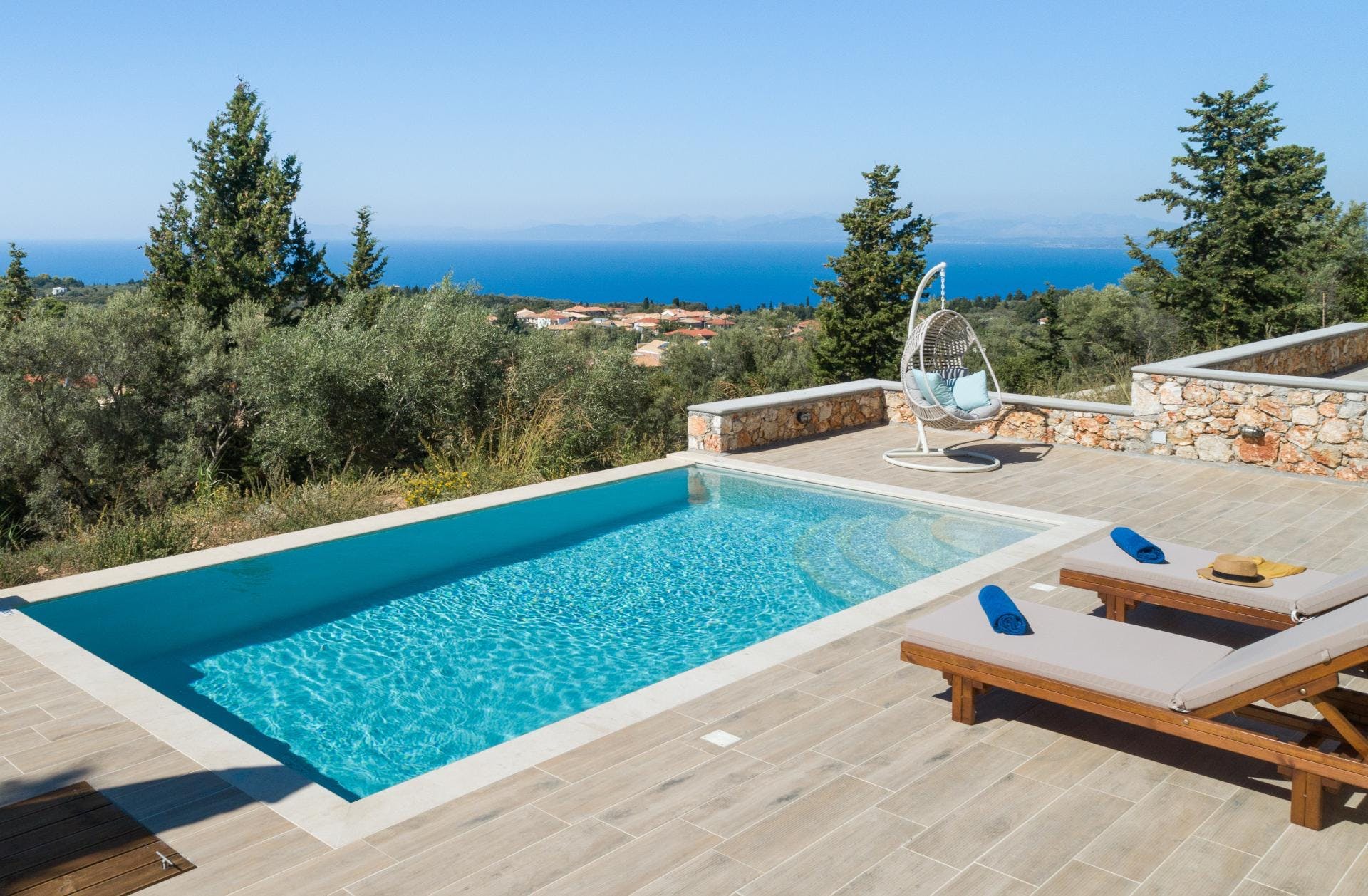 Villa Boreas Tsoukalades Lefkada: Luxury 2-Bedroom Apartment with Private Pool and Sea Views, Lefkada