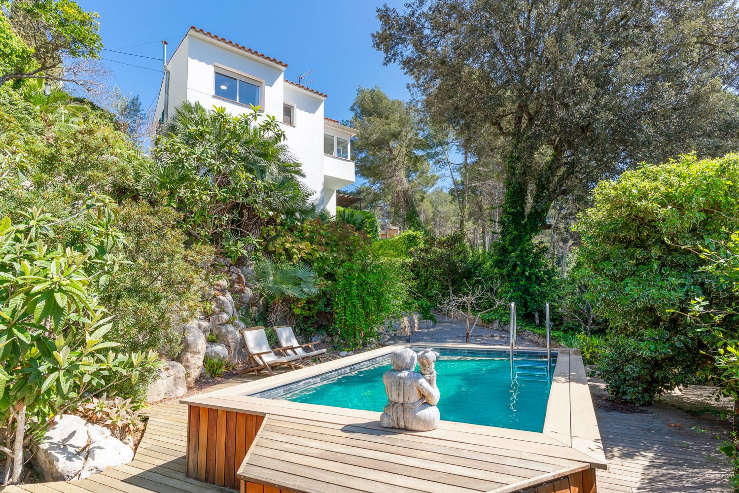 Villa Brisa Plana Sitges: 3-Bedroom Villa in Garraf Natural Park with Fireplace and Co