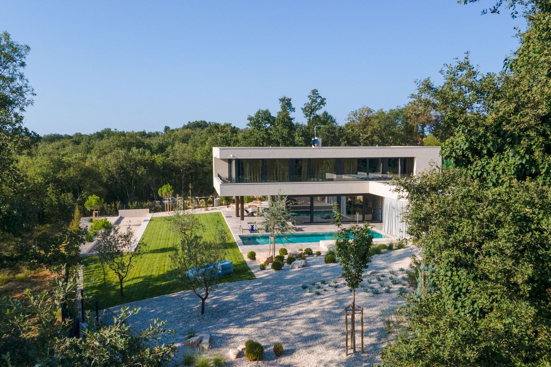 Villa Bura Motovun Istra: 5-Bedroom Villa with Heated Pool, Sauna & Tennis Court in Is