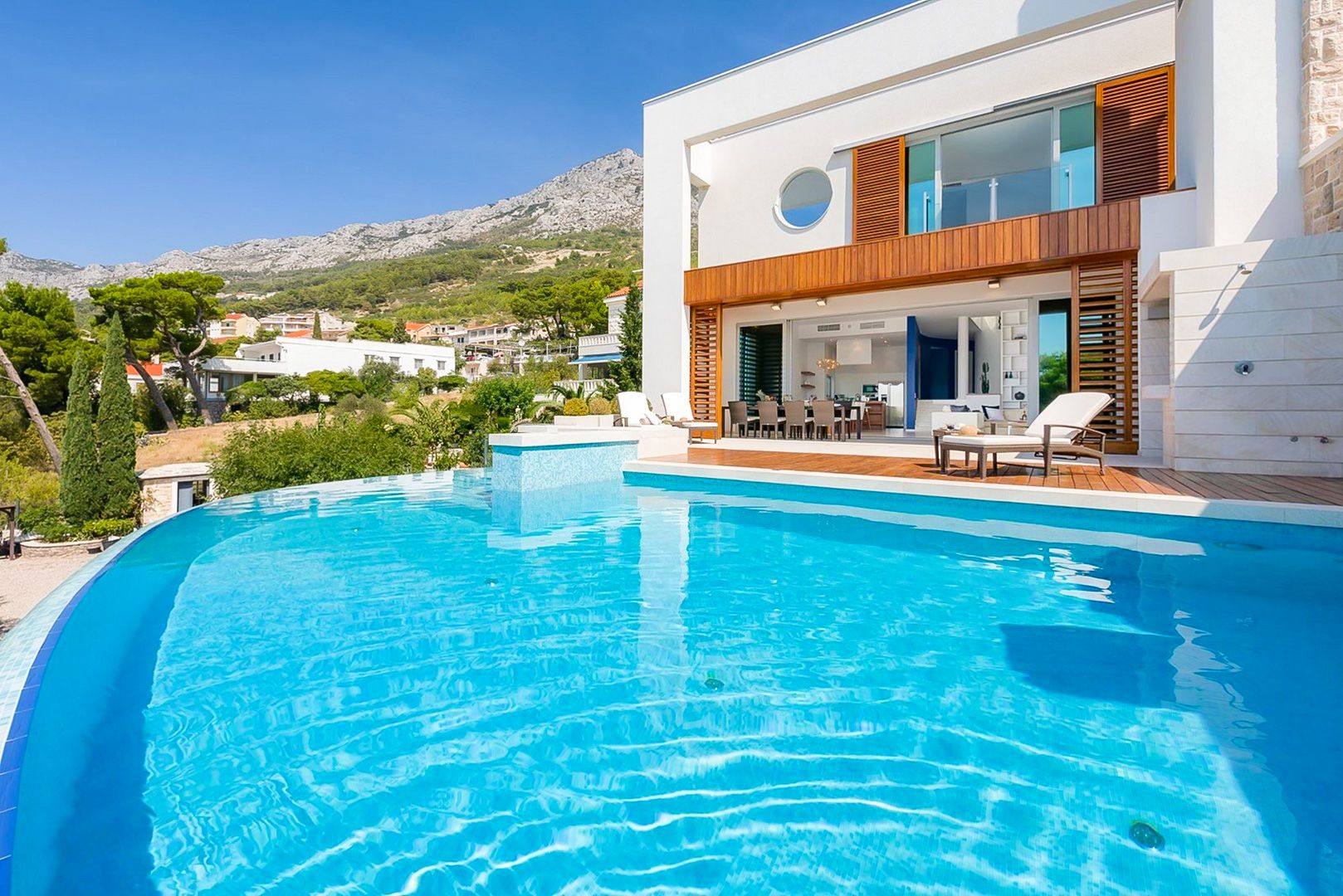 Villa Bura Soline Brela: 5-Bedroom Seaview Villa with Heated Pool and Spa in Brela, C