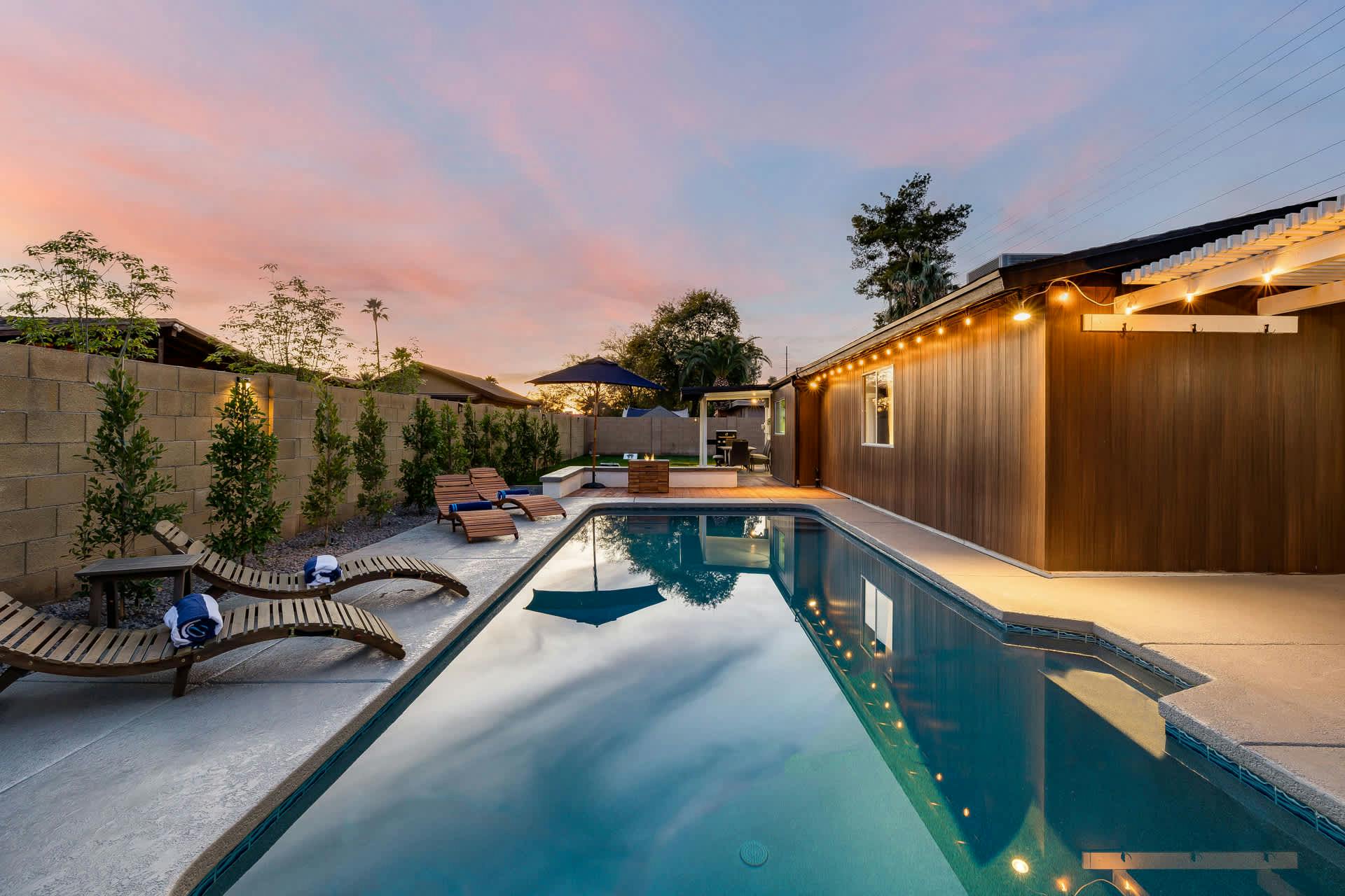 Villa Carmesí Camelback Phoenix: Luxury 3-Bedroom Villa with Private Pool and Spa in Paradise Valley