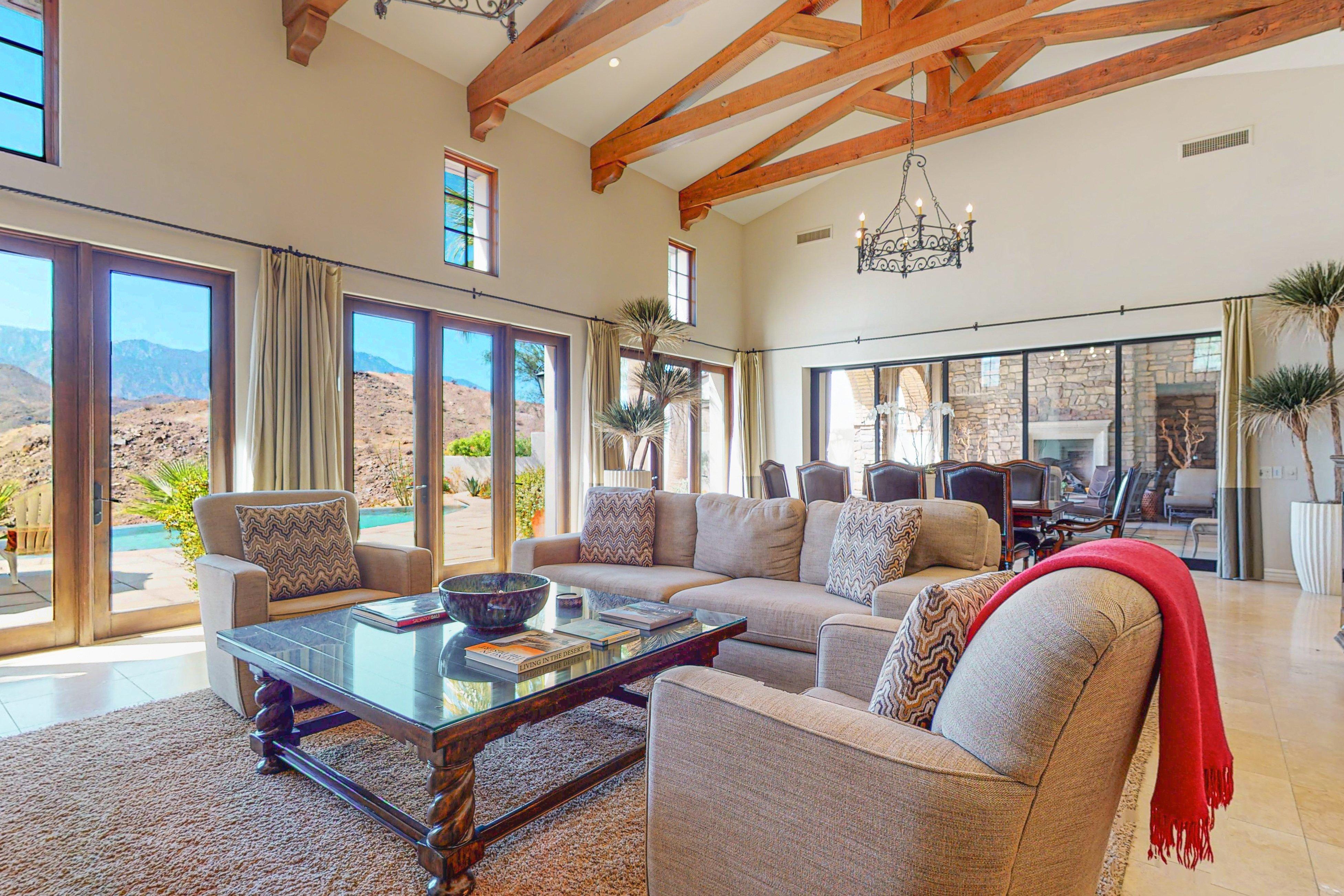 Villa Céladon Eldorado Cathedral City: Luxury 3-Bedroom Villa with Gym and Air Conditioning, Cathedral City