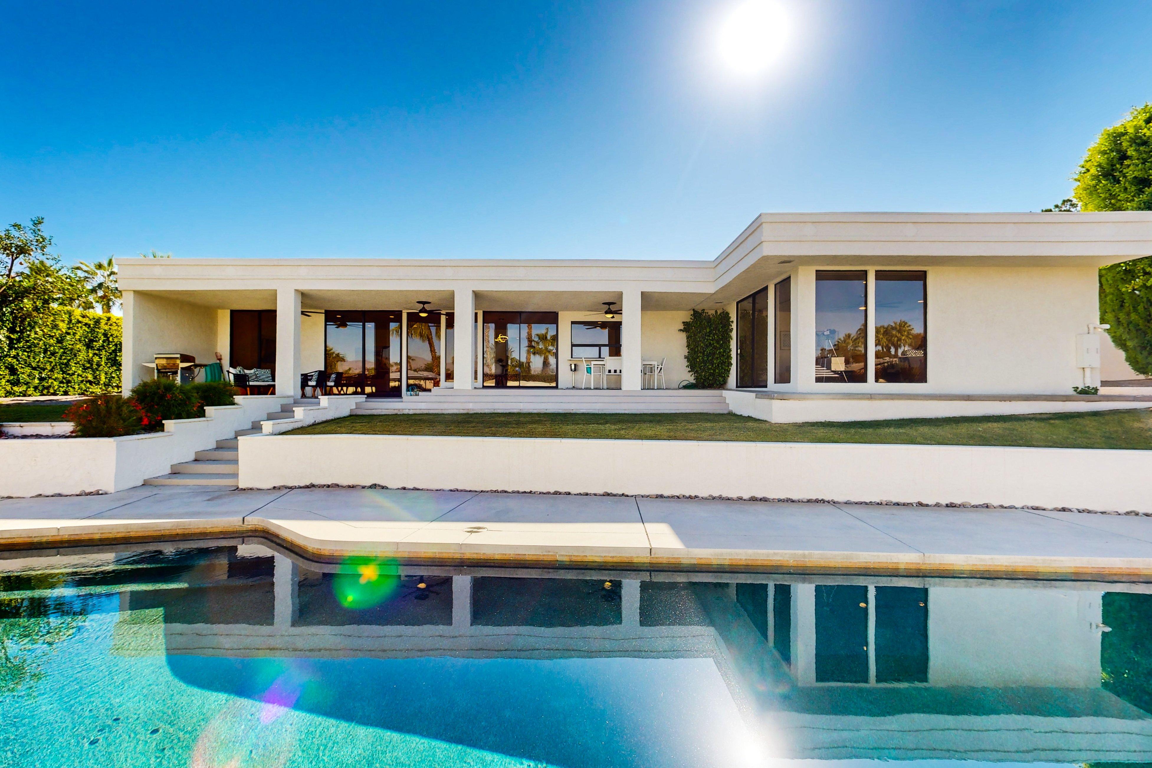 Villa Céladon Tahquitz Palm Desert: Luxury 3-Bedroom Villa with Private Pool and Air Conditioning, Palm Desert