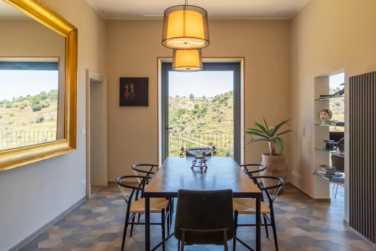 Villa Ceruleo Belvedere Noto: Luxury 2-Bedroom Apartment with Terraces and Sea Views, Val di Noto