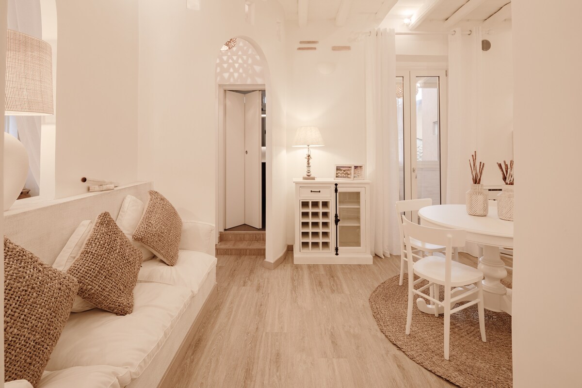 Villa Ceruleo Borgo San Pietro: Luxury 3-Bedroom Apartment with Air Conditioning Opposite Vatican, Rome