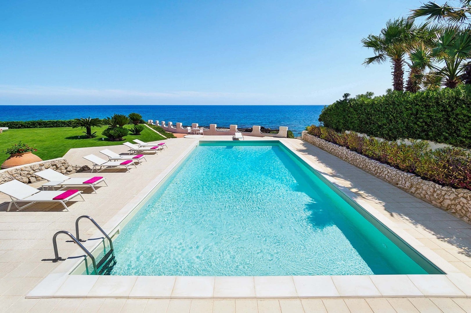 Villa Ceruleo Cala Mazzarò Siracusa: Luxury 6-Bedroom Villa with Private Pool and Sea View, Syracuse