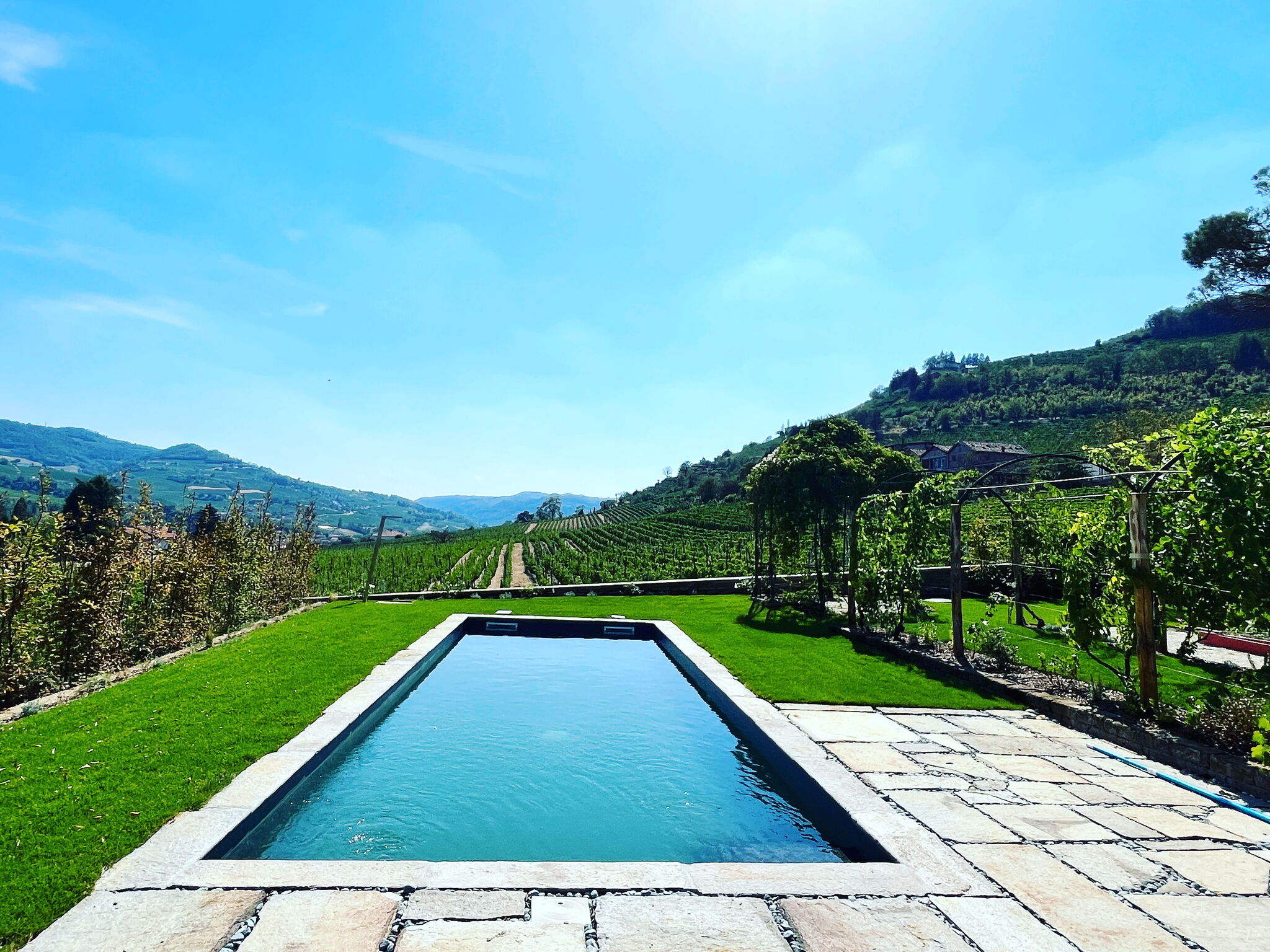 Villa Ceruleo Monviso Cuneo: Luxury 6-Bedroom Villa with Private Pool and Gym, Cuneo Tuscany