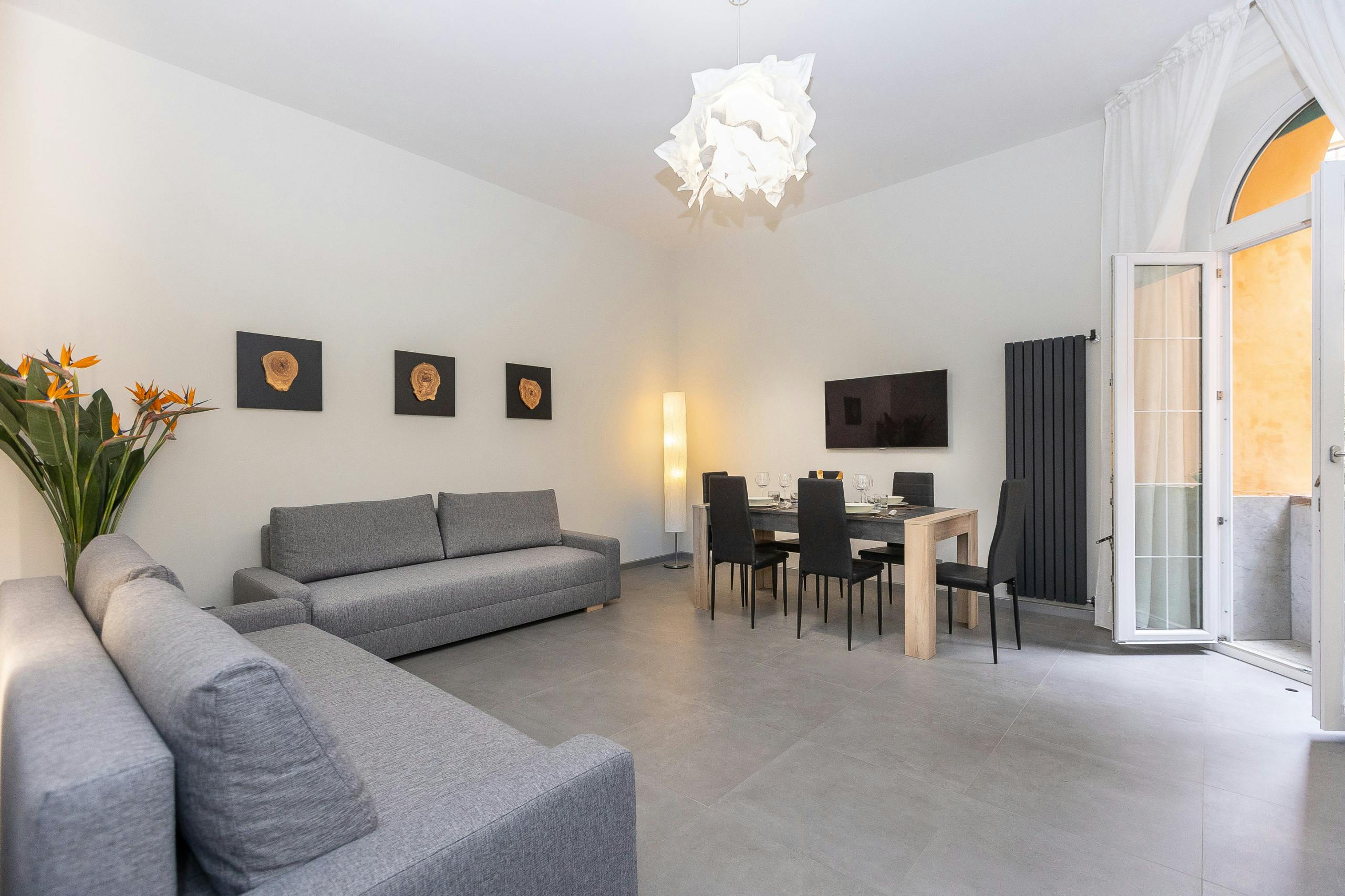 Villa Ceruleo Ninfeo Prati Roma: Luxury 2-Bedroom Apartment with Spa Sauna and Air-Con in Prati, Rome