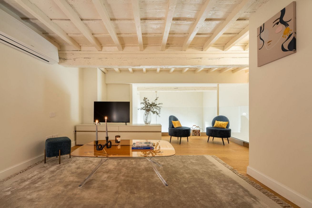 Villa Ceruleo Orsanmichele Firenze: Luxury 1-Bedroom Apartment with Spa and Air-Con, Duomo Florence