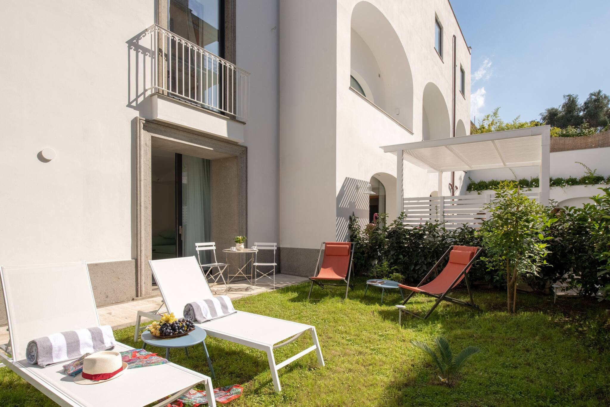 Villa Ceruleo Petrulo Sorrento 1239950: Luxury 1-Bedroom Apartment with Hot Tub and Sea Views, Sorrento