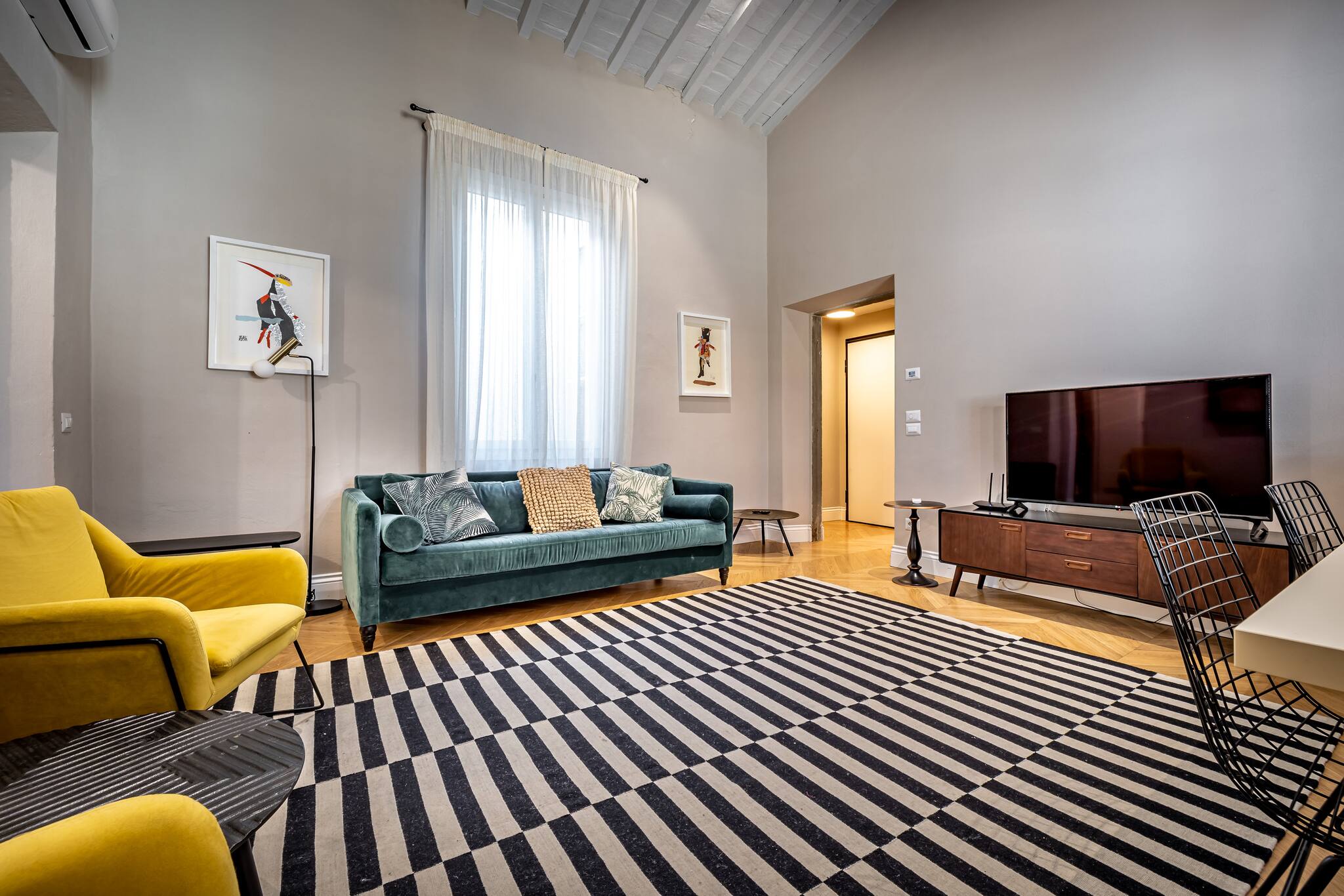 Villa Ceruleo Poggio Ricasoli Firenze: Luxury 2-Bedroom Apartment with Air-Con and Private Parking, Duomo Florence
